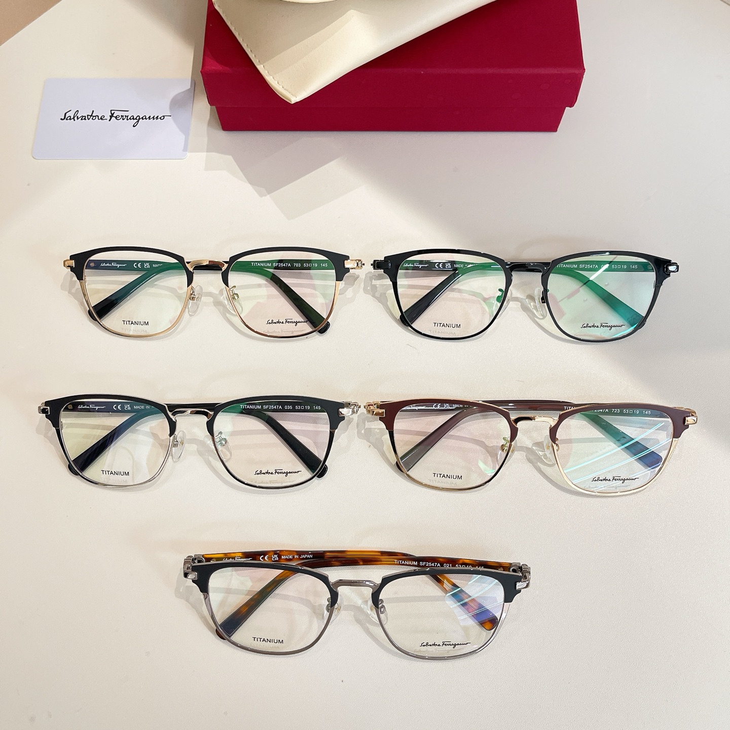 Salvatore ferragam* 菲*拉格慕 💚💚MODEL：SF2547A💚💚💚SIZE：53口