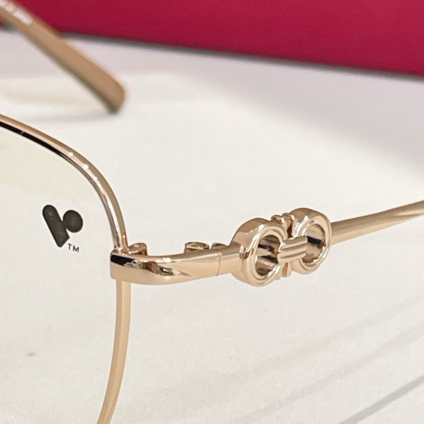 Salvatore ferragam* 菲*拉格慕 💚💚MODEL：SF2577LB💚💚💚SIZE：55