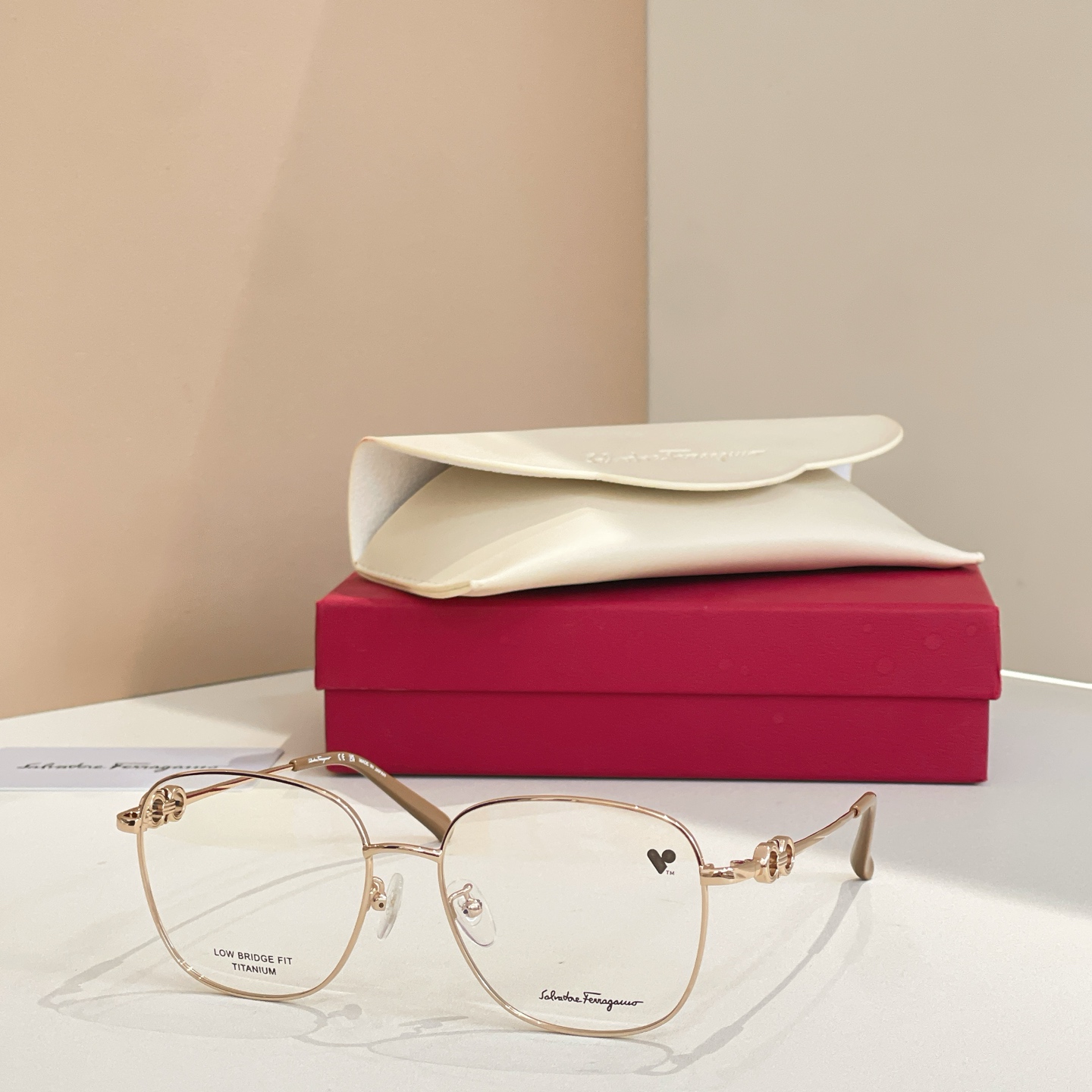 Salvatore ferragam* 菲*拉格慕 💚💚MODEL：SF2577LB💚💚💚SIZE：55