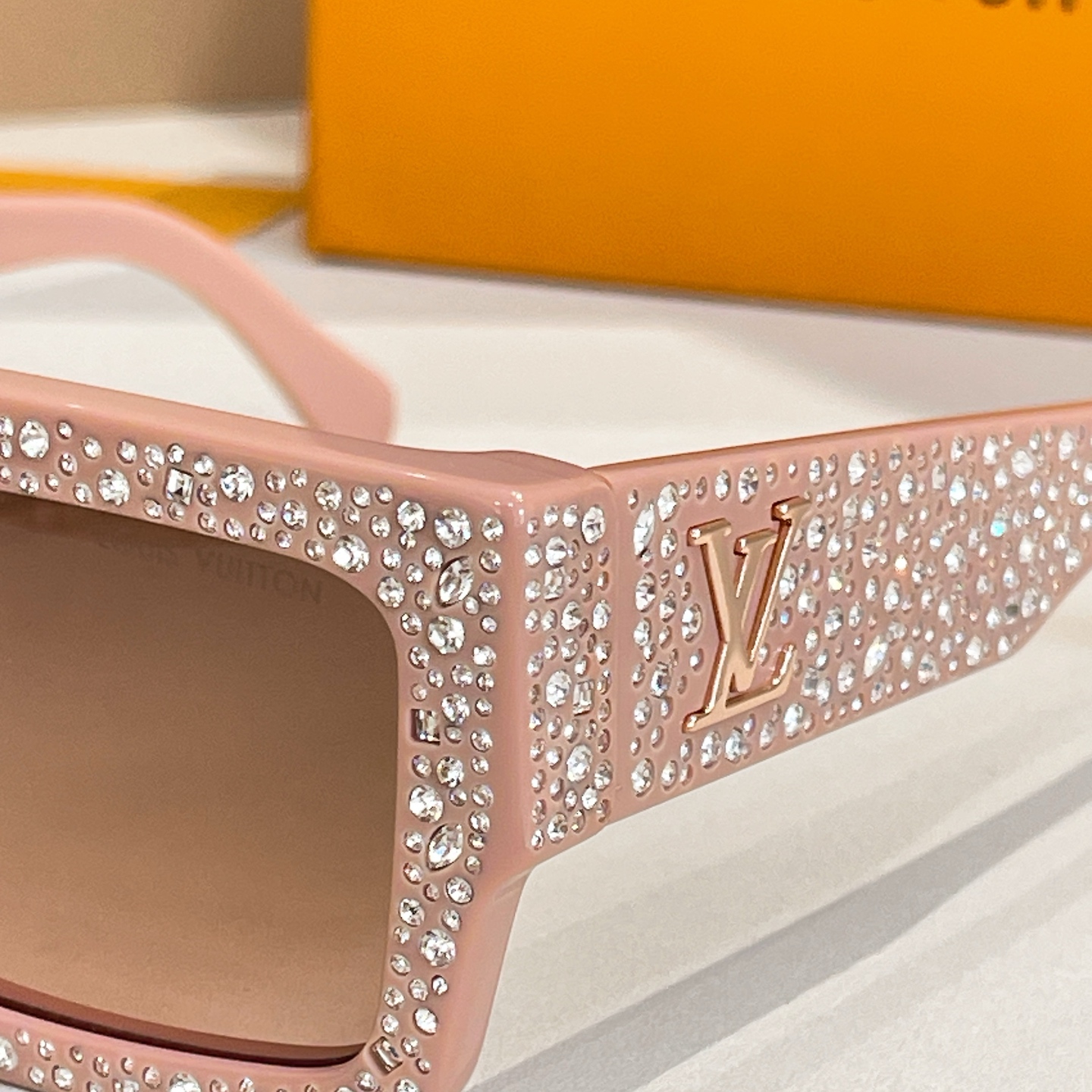 LOUIS VUITTO*🌟🌟🌟MODEL：Z2396E🌟🌟🌟SIZE：54口22-145🌟🌟🌟