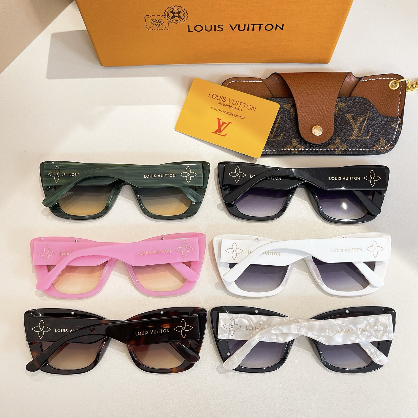 LOUIS VUITTO*🌟🌟🌟MODEL：Z2007U🌟🌟🌟SIZE：56口18-145🌟🌟🌟