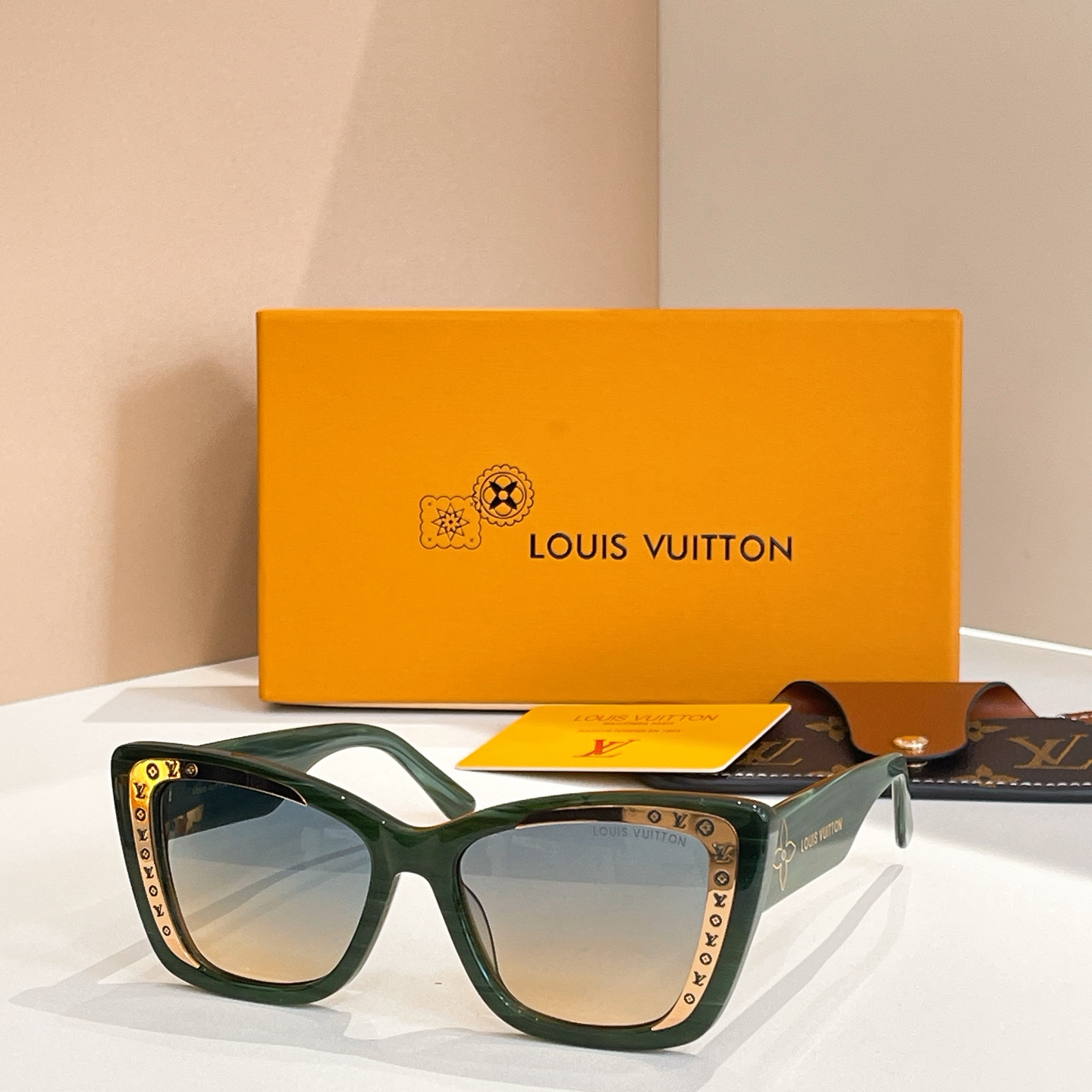 LOUIS VUITTO*🌟🌟🌟MODEL：Z2007U🌟🌟🌟SIZE：56口18-145🌟🌟🌟