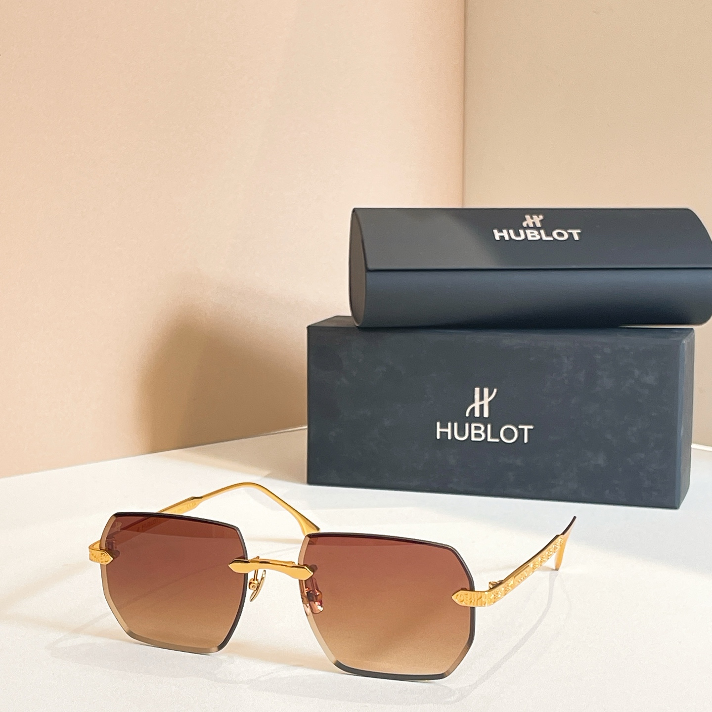 HUBLOT⚜️⚜️⚜️MODEL:H324⚜️⚜️⚜️SIZE：55口18-145⚜️⚜️