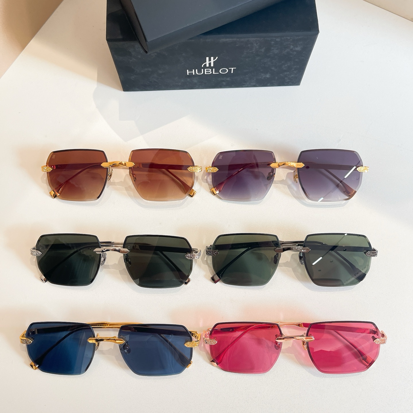 HUBLOT⚜️⚜️⚜️MODEL:H324⚜️⚜️⚜️SIZE：55口18-145⚜️⚜️
