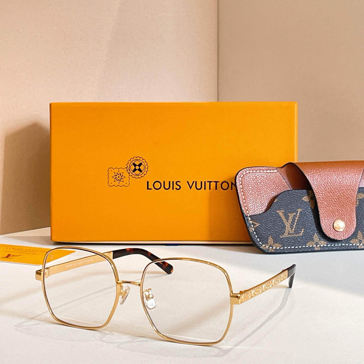 LOUIS VUITTO*🌟🌟🌟MODEL：Z2955U🌟🌟🌟SIZE：57口18-145🌟🌟🌟