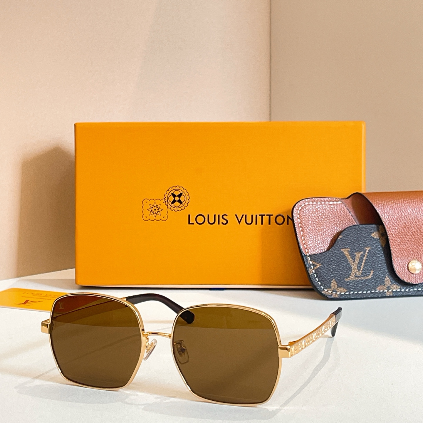 LOUIS VUITTO*🌟🌟🌟MODEL：Z2955U🌟🌟🌟SIZE：57口18-145🌟🌟🌟