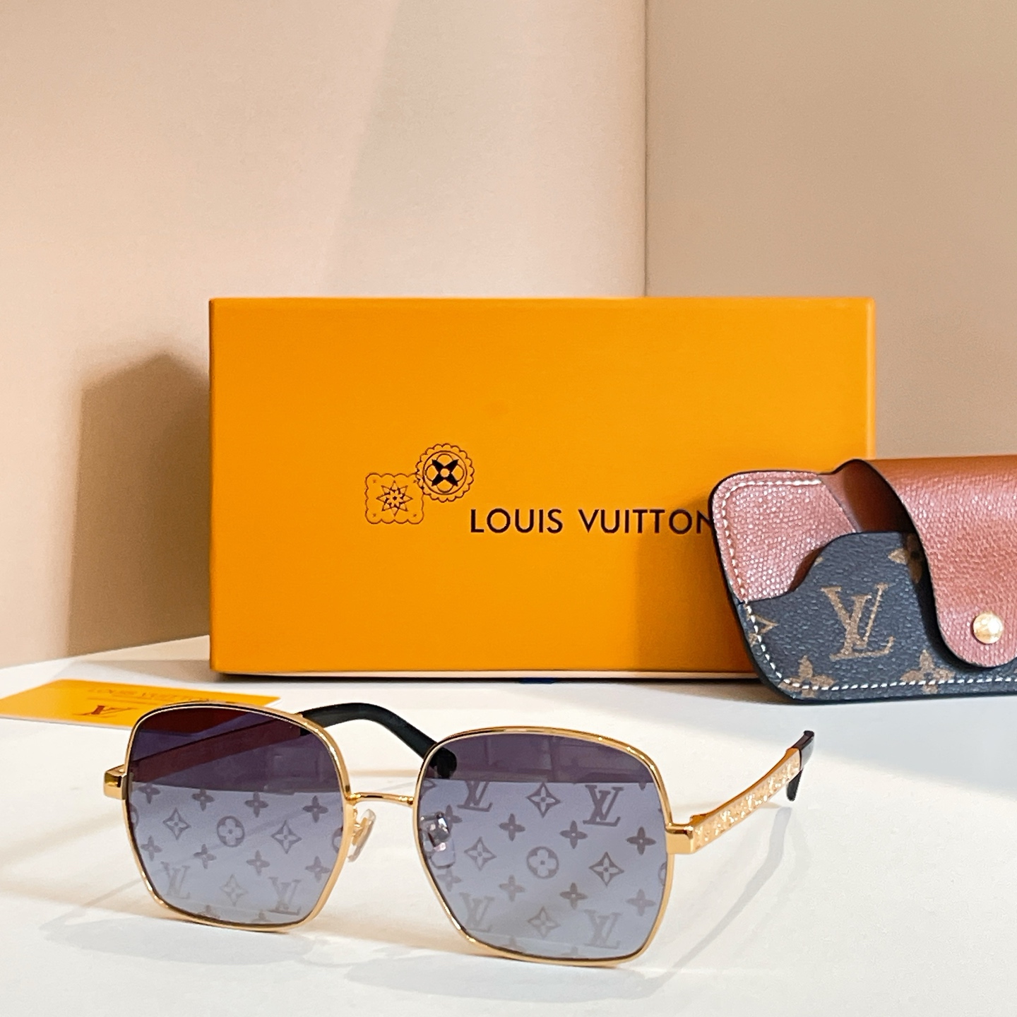 LOUIS VUITTO*🌟🌟🌟MODEL：Z2955U🌟🌟🌟SIZE：57口18-145🌟🌟🌟