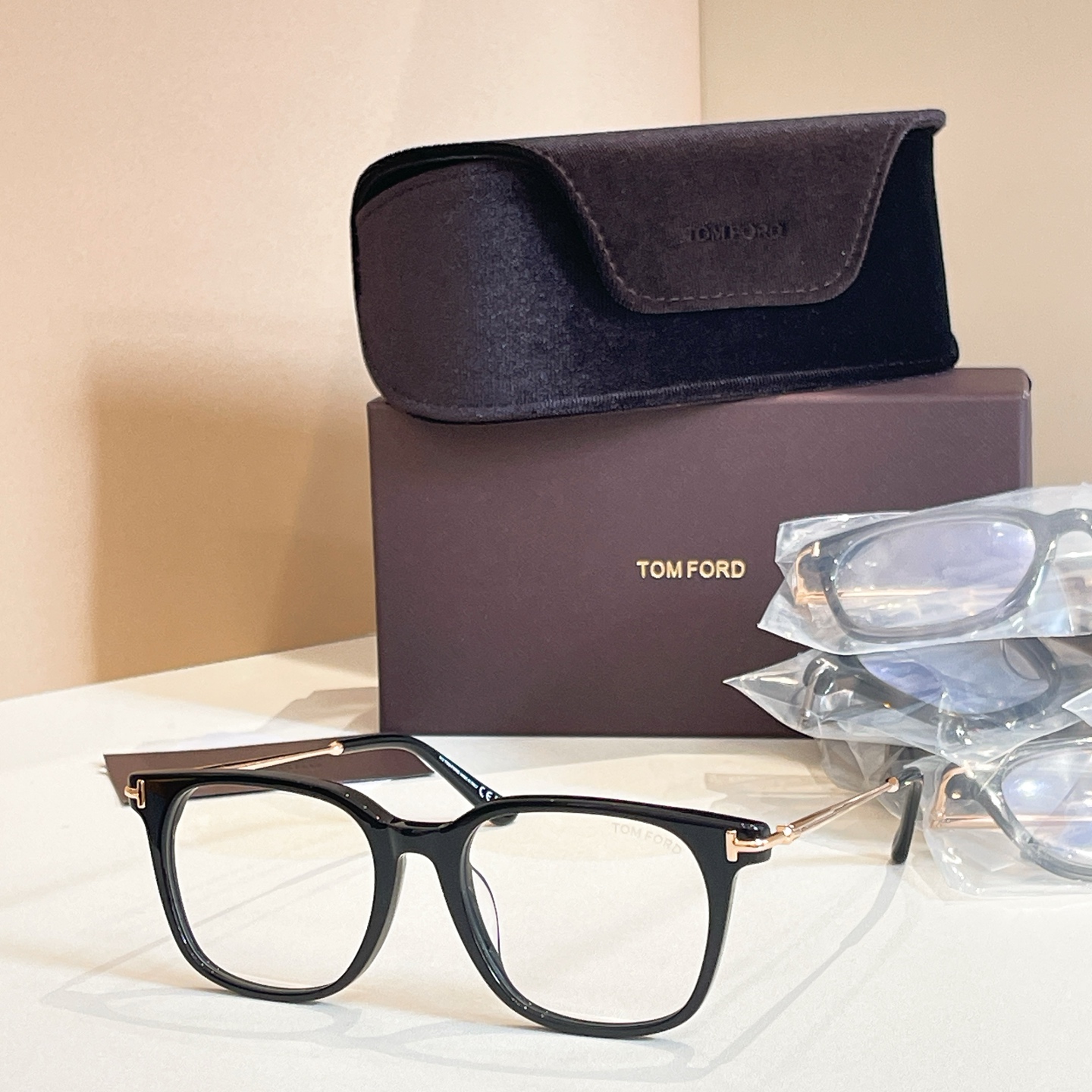 TOM FOR*💫💫💫MODEL：TF6106-D-B💫💫💫SIZE：53口18-140💫💫💫高版本～～