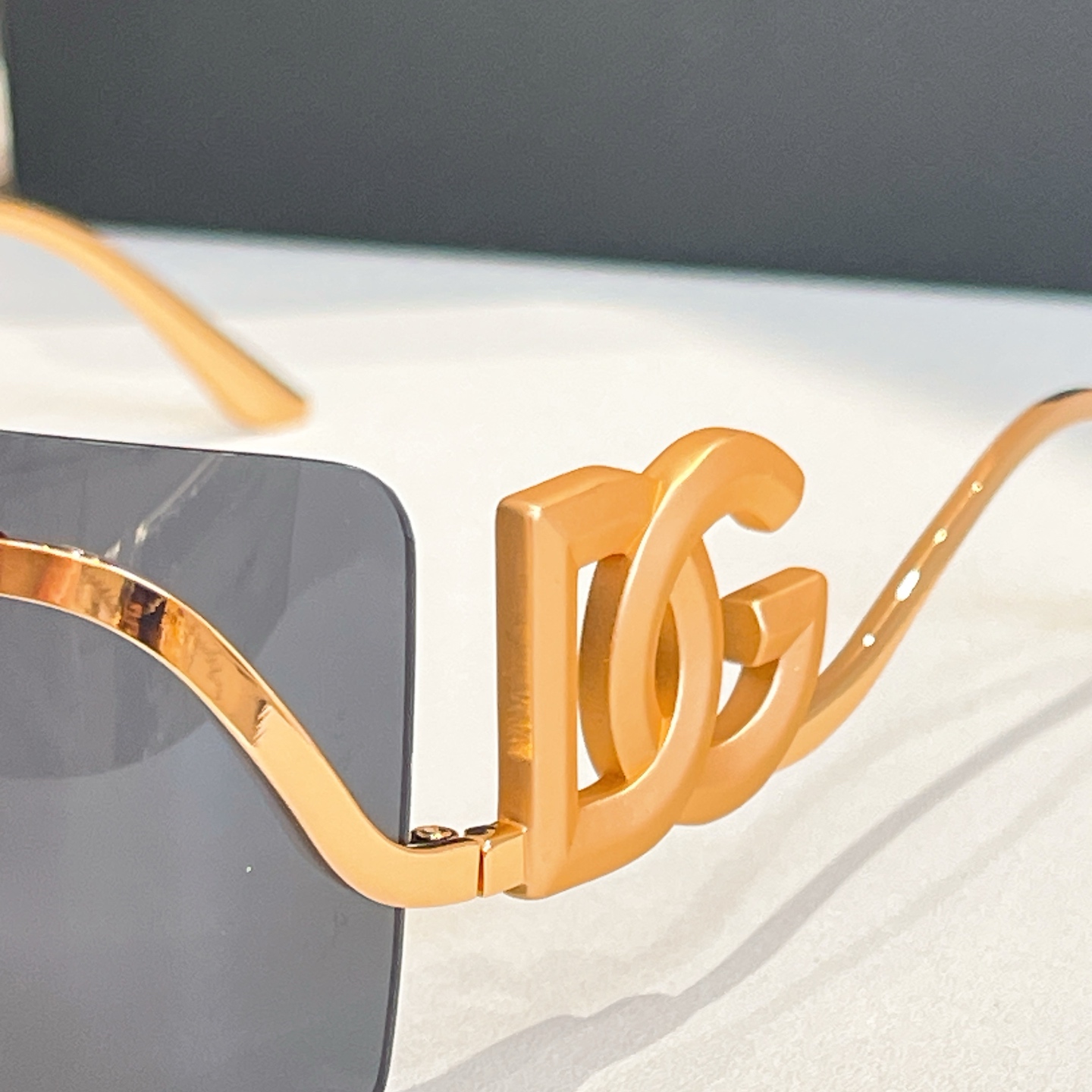 DOLCE & GABBAN*🌟🌟🌟MODEL：DG6694🌟🌟🌟SIZE:143口0-120🌟🌟🌟