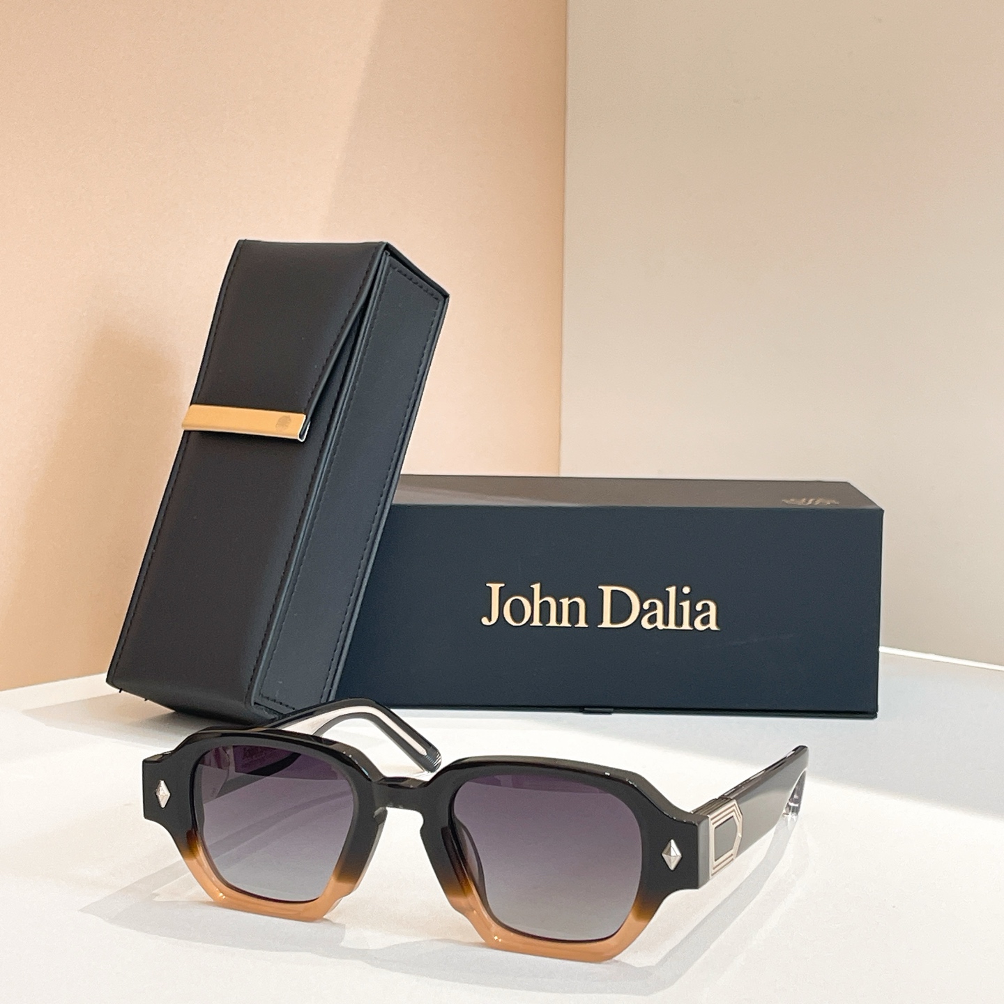 John Daila🌟🌟🌟MODEL: Project2🌟🌟🌟SIZE: 49口24-145🌟🌟🌟～