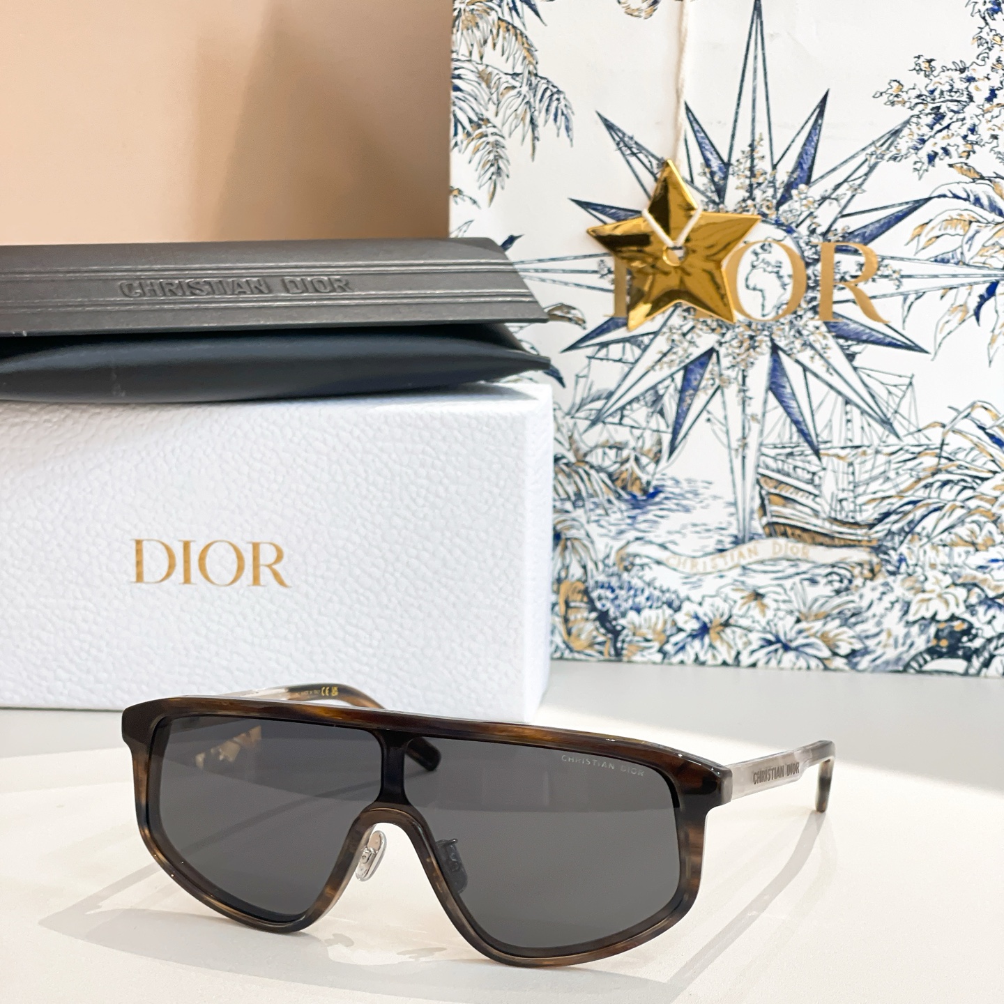 DIO*✨✨✨MODEL: DiorTag M1F ✨✨✨SIZE：140 ✨✨