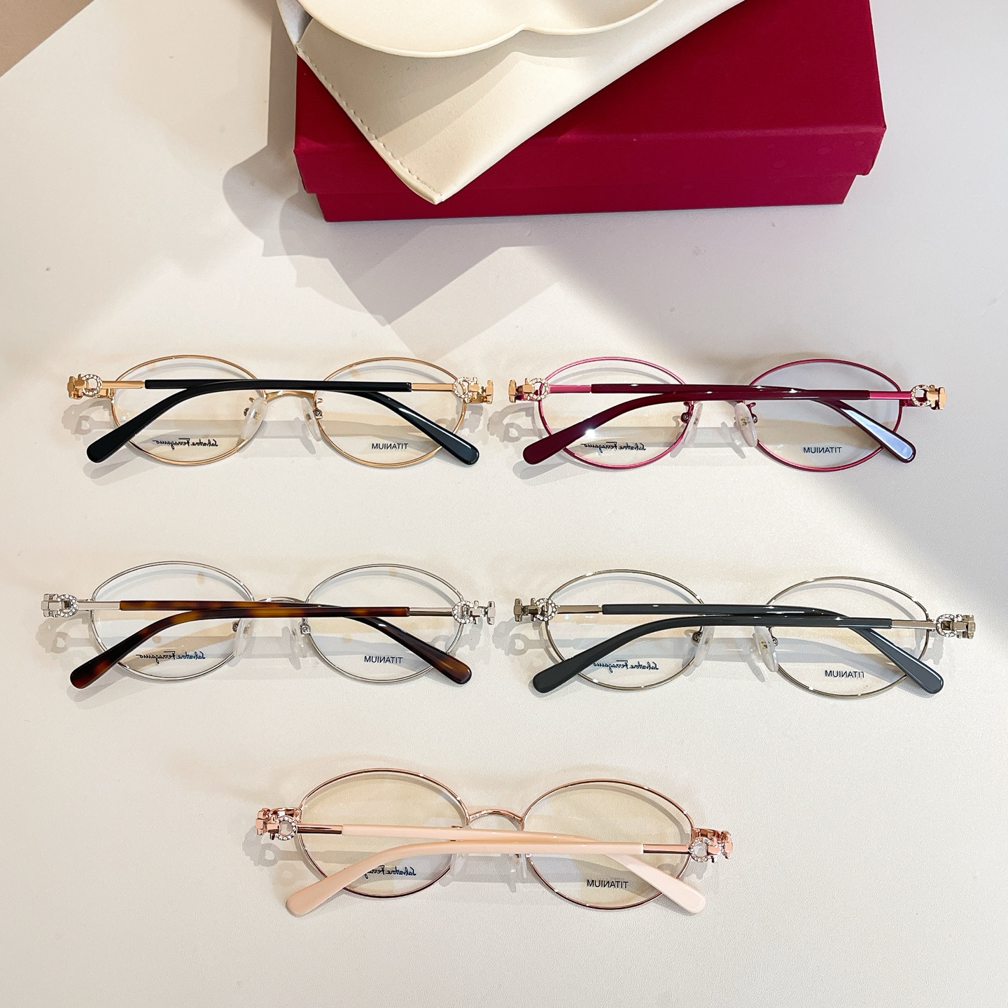 Salvatore ferragam* 菲*拉格慕 💚💚MODEL：SF2555RA 💚💚💚SIZE：5