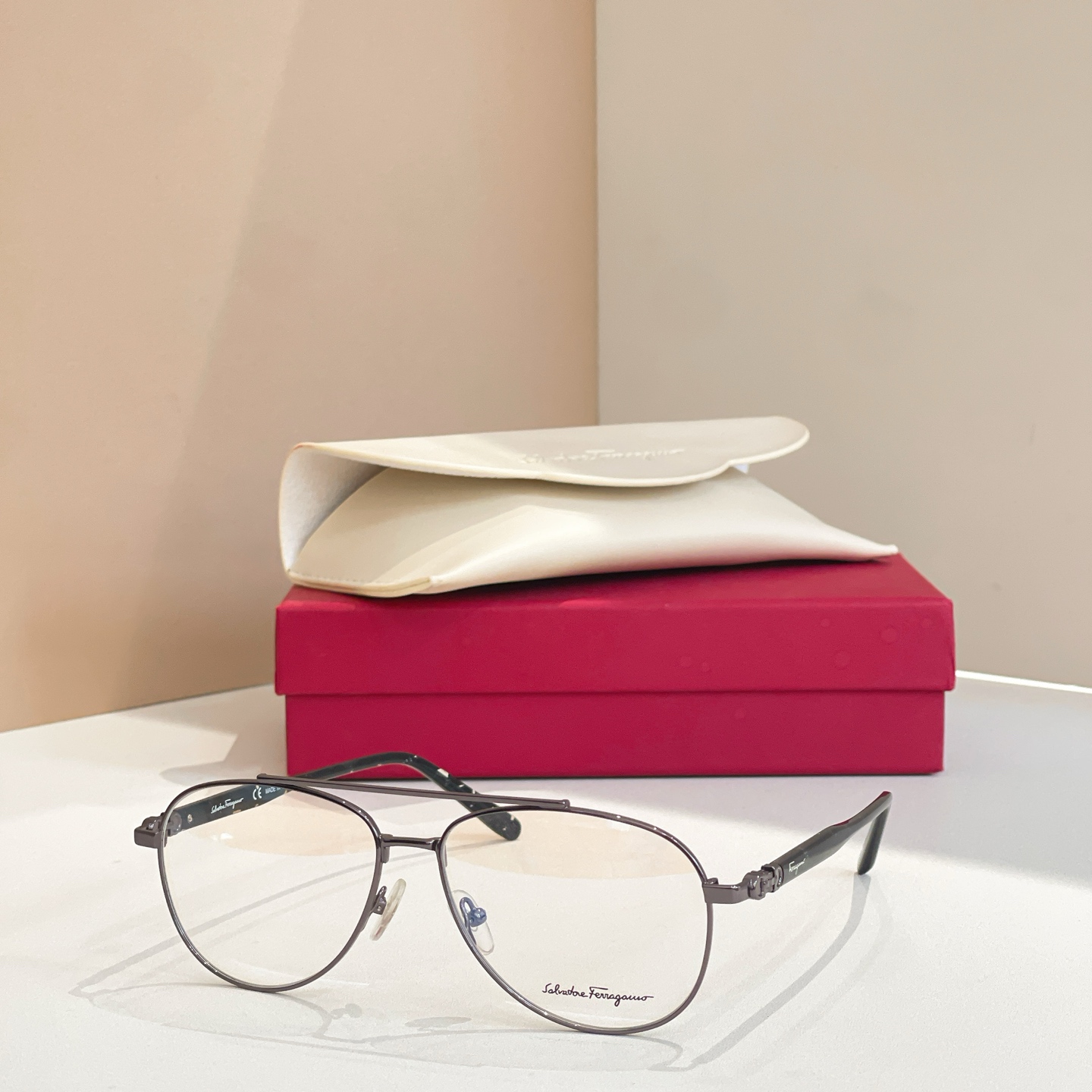 Salvatore ferragam* 菲*拉格慕 💚💚MODEL：SF2184 💚💚💚SIZE：56口