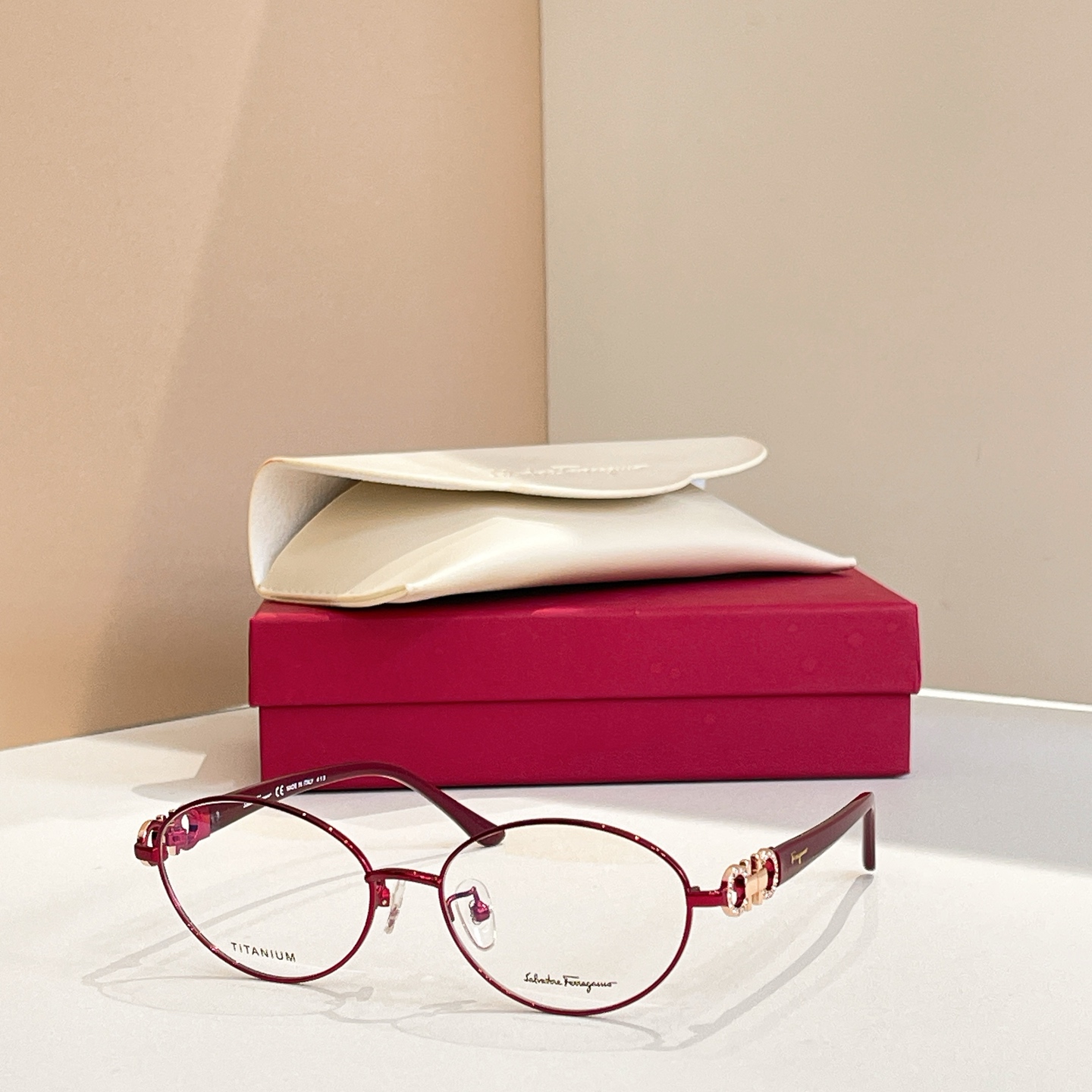 Salvatore ferragam* 菲*拉格慕 💚💚MODEL：SF2541RA 💚💚💚SIZE：5