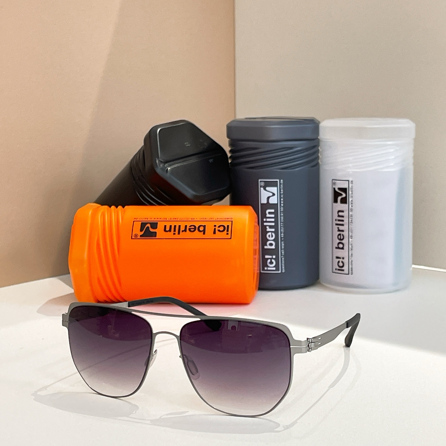 ic！Berli*⭐️⭐️⭐️MODEL:drea s⭐️⭐️⭐️SIZE：57口16⭐️⭐️配送盒子～