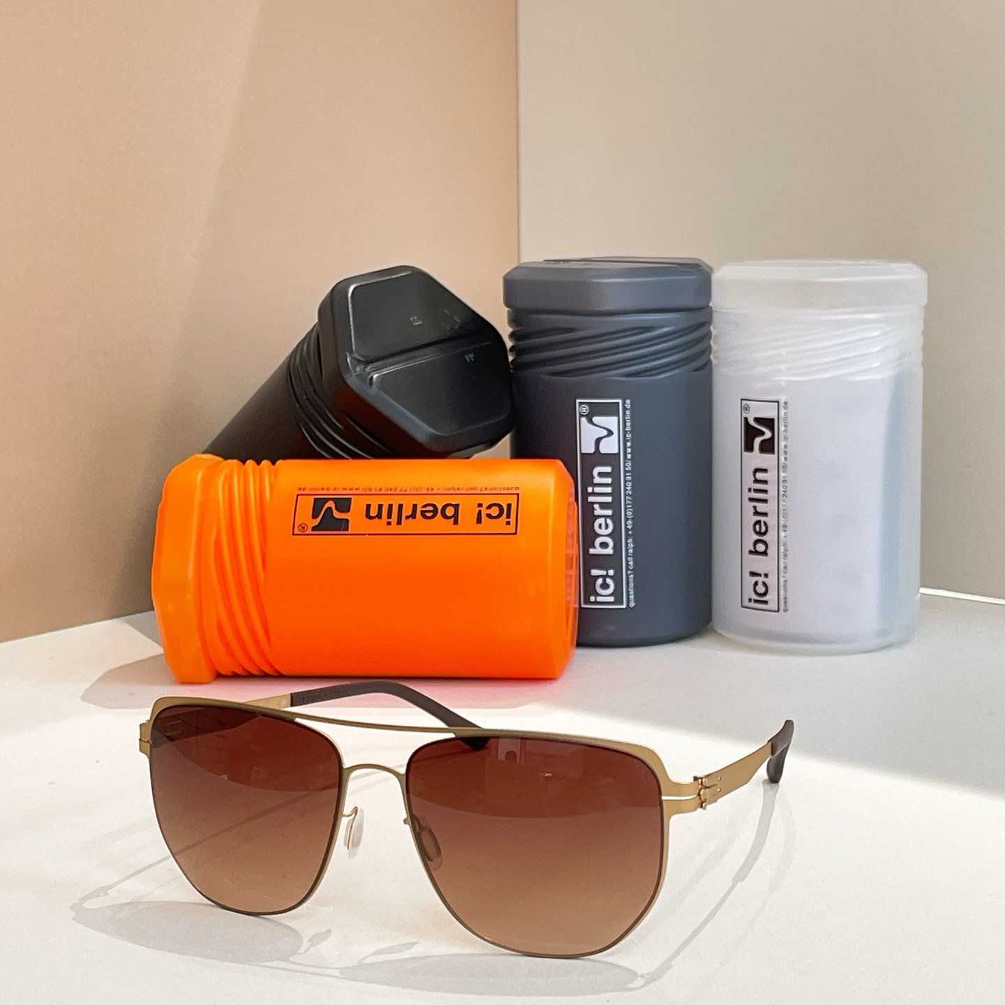 ic！Berli*⭐️⭐️⭐️MODEL:drea s⭐️⭐️⭐️SIZE：57口16⭐️⭐️配送盒子～