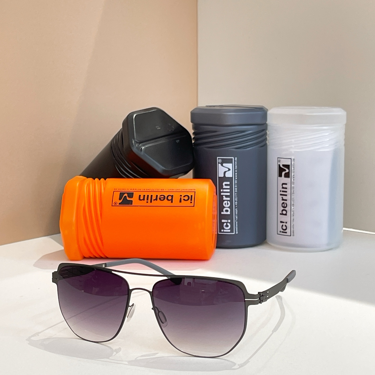 ic！Berli*⭐️⭐️⭐️MODEL:drea s⭐️⭐️⭐️SIZE：57口16⭐️⭐️配送盒子～