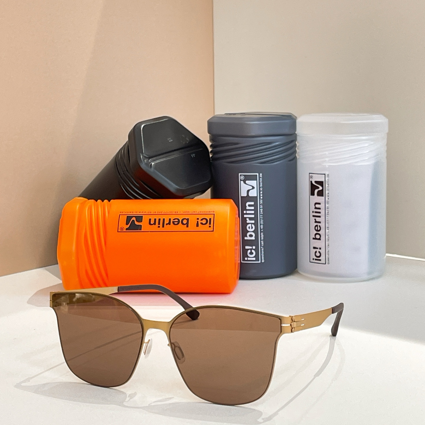 ic！Berli*⭐️⭐️⭐️MODEL:fashion ⭐️⭐️⭐️SIZE：62口13⭐️⭐️配送盒