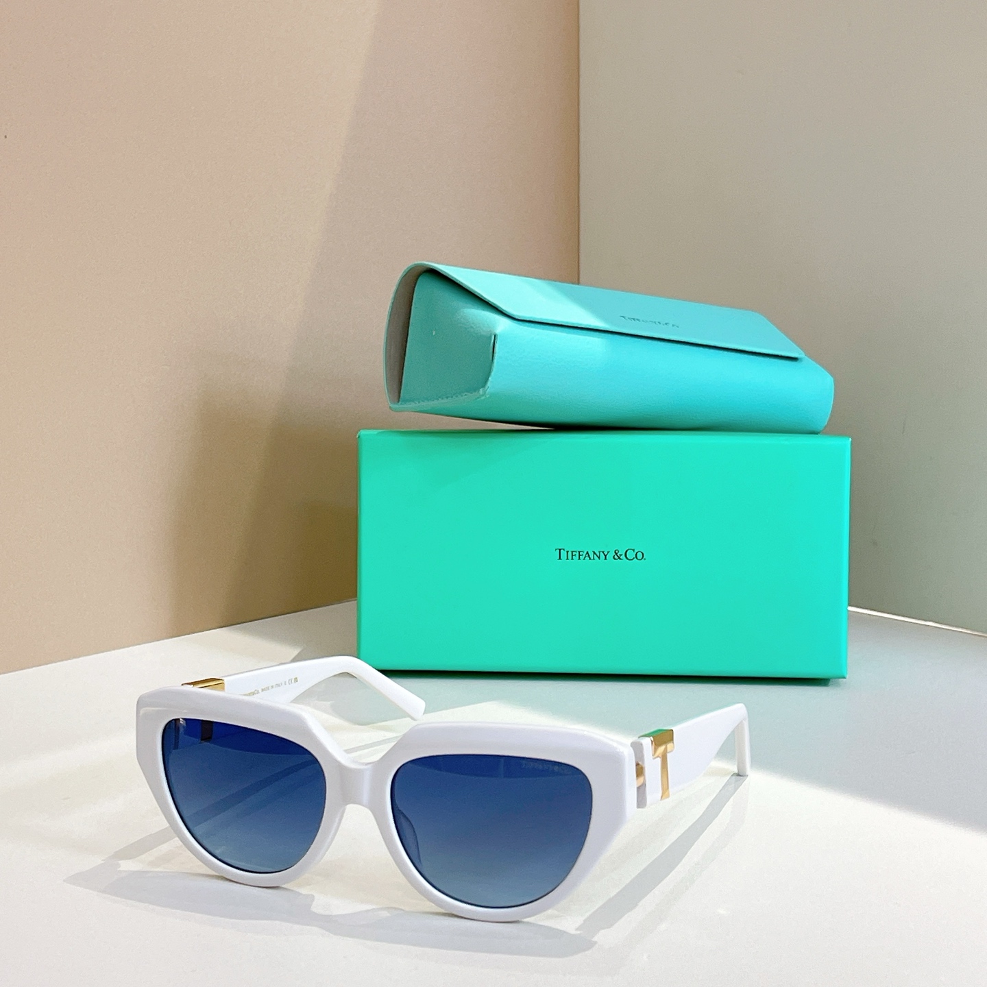 TIFFANY&Co.✨✨✨MODEL：TF4238U✨✨✨ SIZE：57口18-143✨✨✨