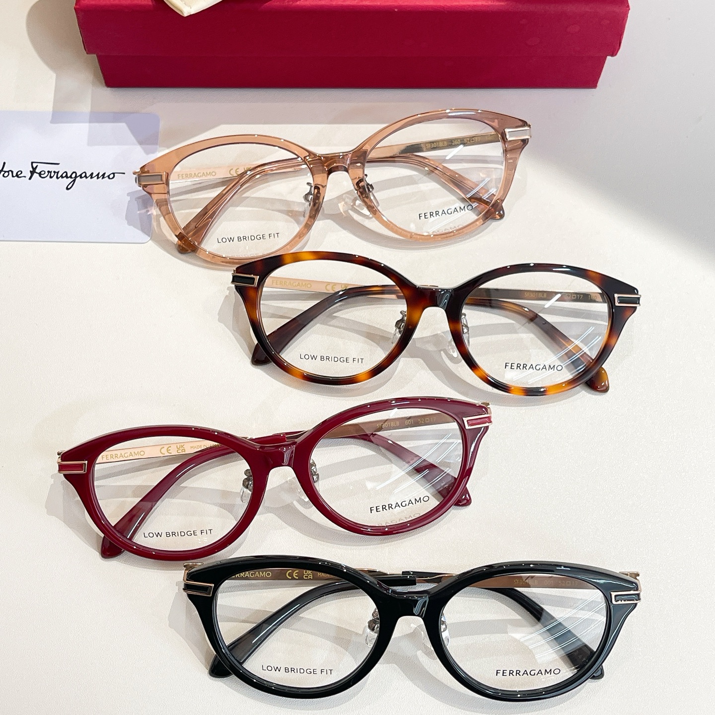 Salvatore ferragam* 菲*拉格慕 💚💚MODEL：SF3018LB 💚💚💚SIZE：5