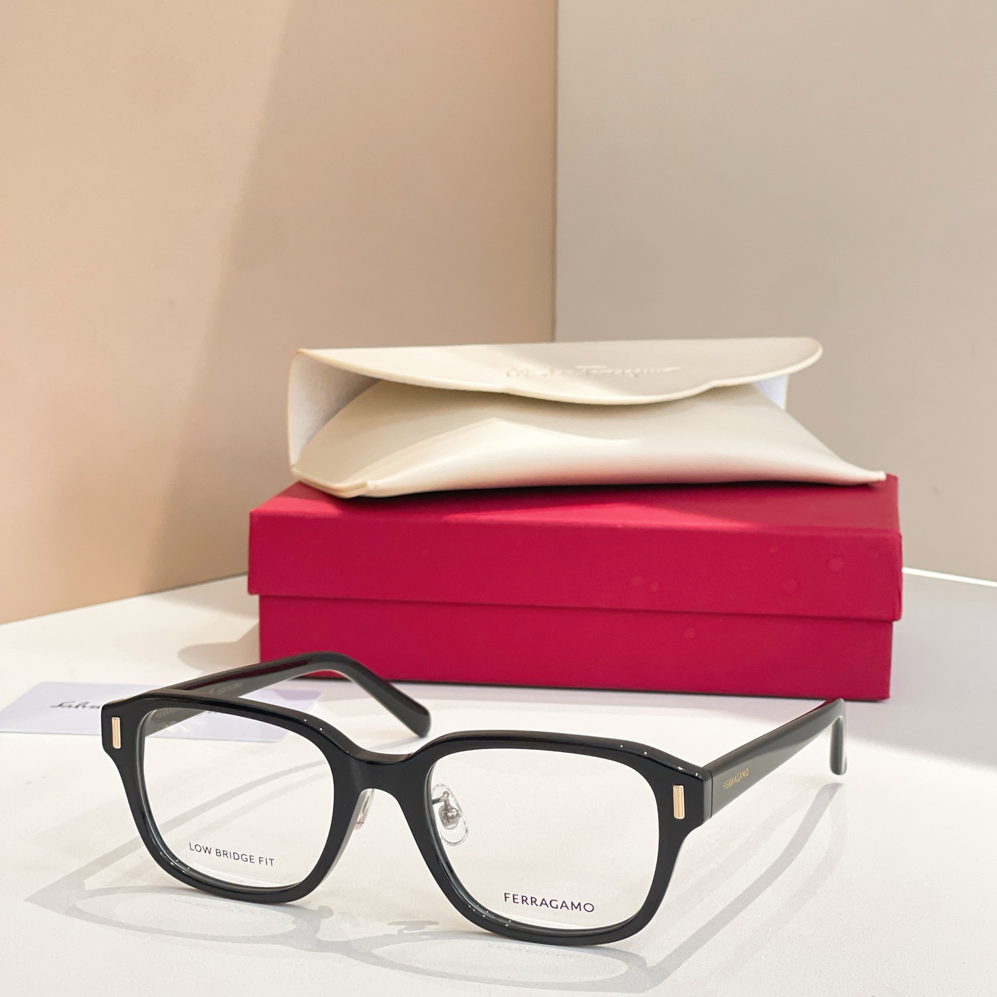 Salvatore ferragam* 菲*拉格慕 💚💚MODEL：SF3020LB 💚💚💚SIZE：5