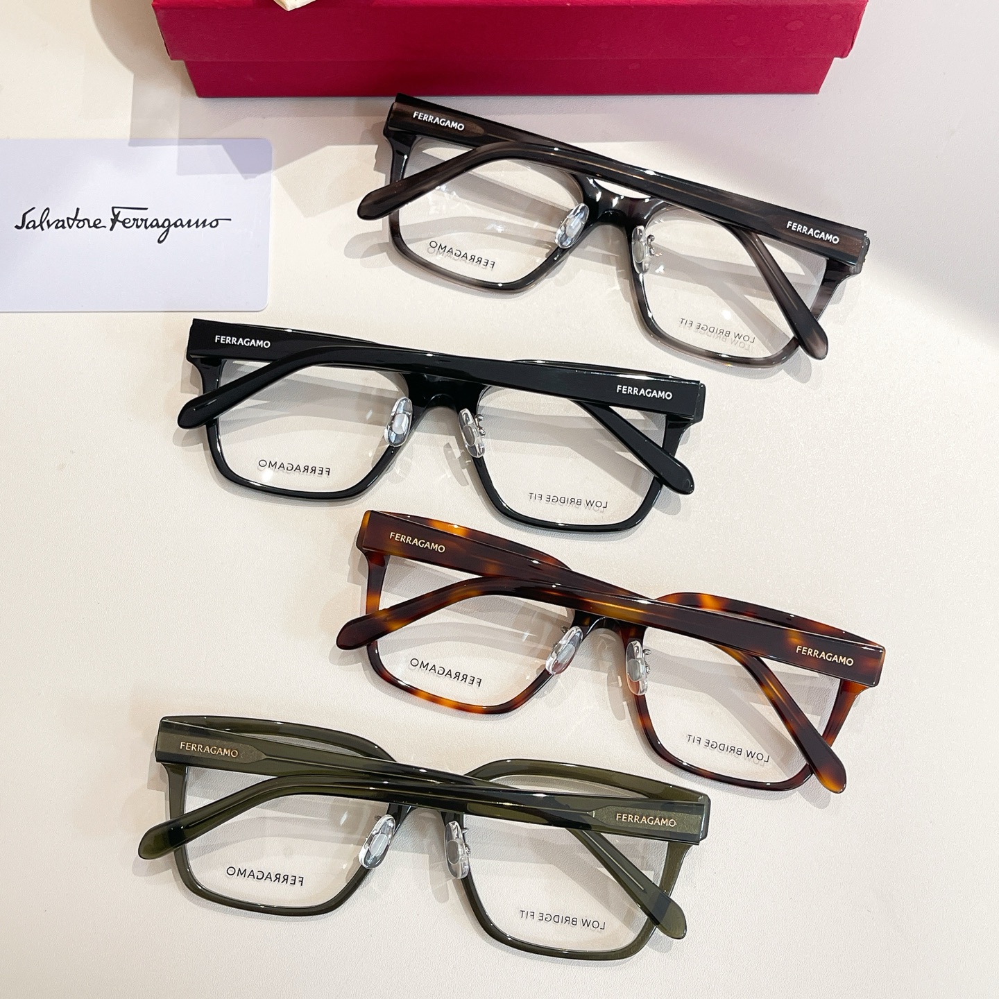 Salvatore ferragam* 菲*拉格慕 💚💚MODEL：SF3019LB 💚💚💚SIZE：5