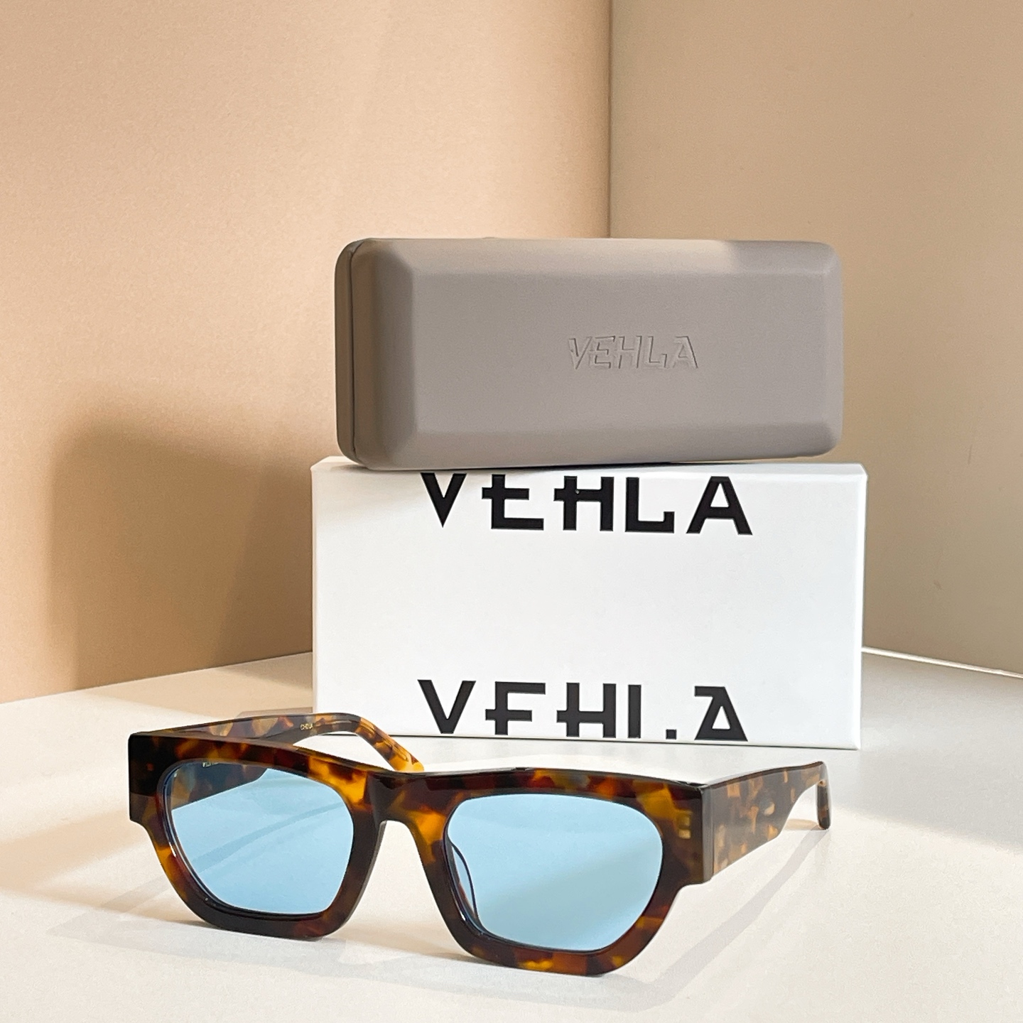 VEHLA🌟🌟🌟MODEL：FINN🌟🌟🌟SIZE：52口21-140🌟🌟🌟配送盒子～～