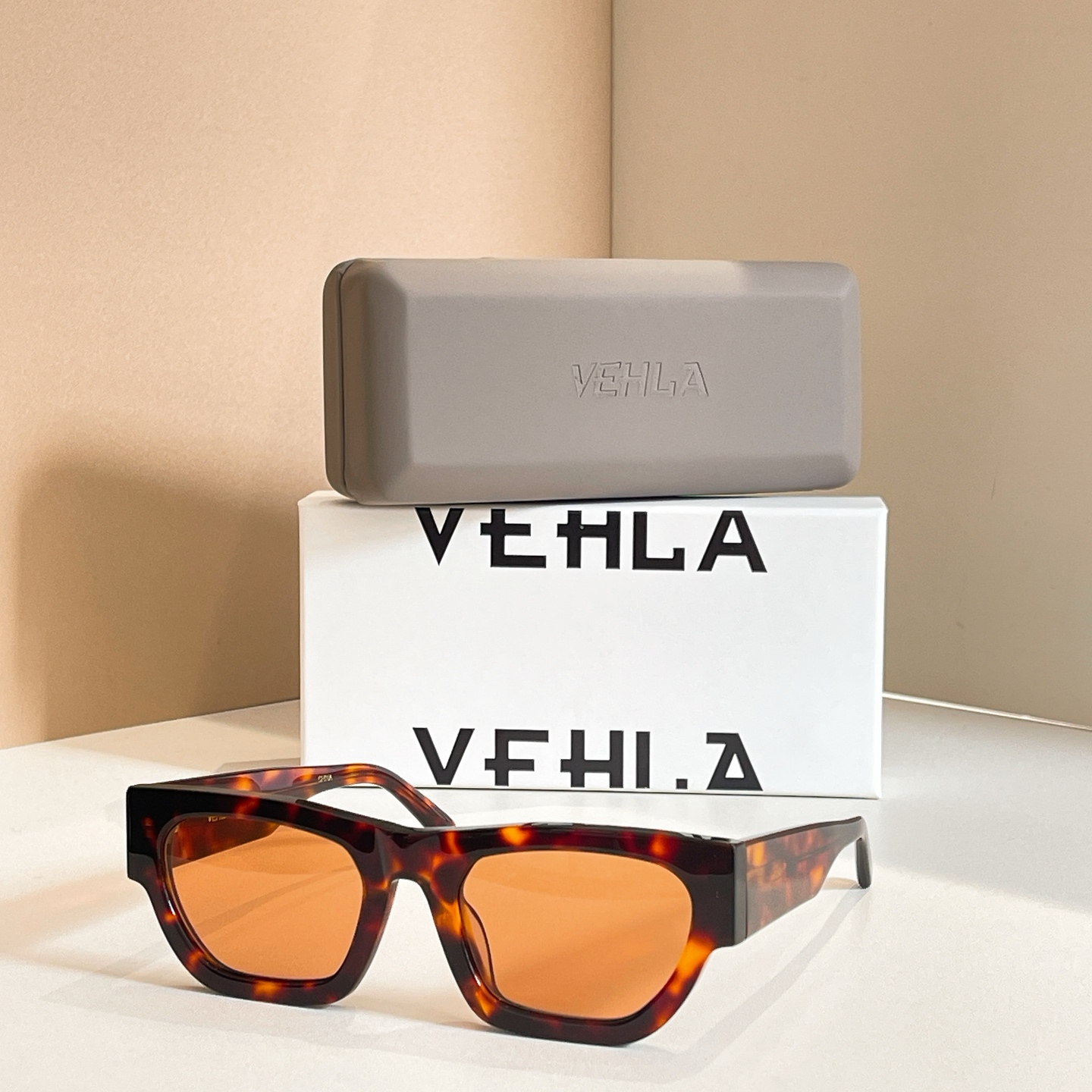 VEHLA🌟🌟🌟MODEL：FINN🌟🌟🌟SIZE：52口21-140🌟🌟🌟配送盒子～～