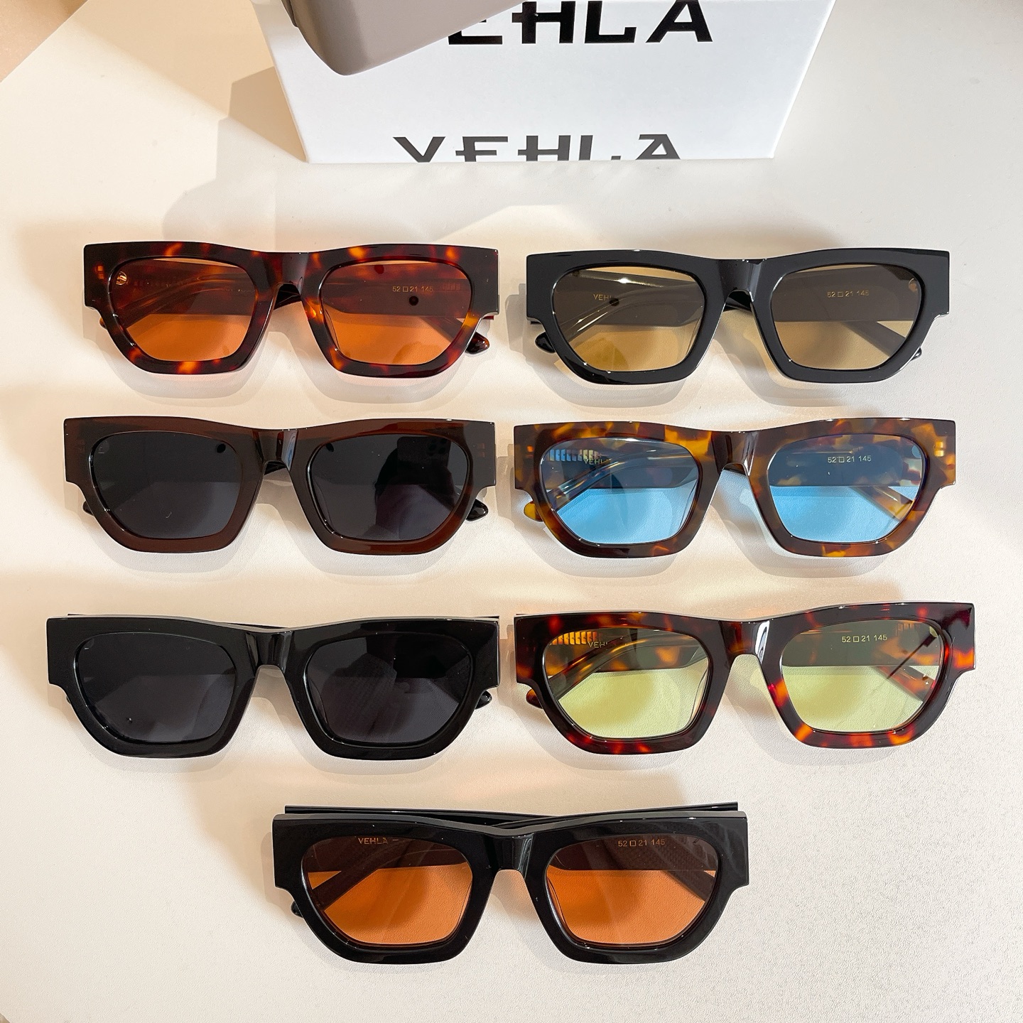 VEHLA🌟🌟🌟MODEL：FINN🌟🌟🌟SIZE：52口21-140🌟🌟🌟配送盒子～～