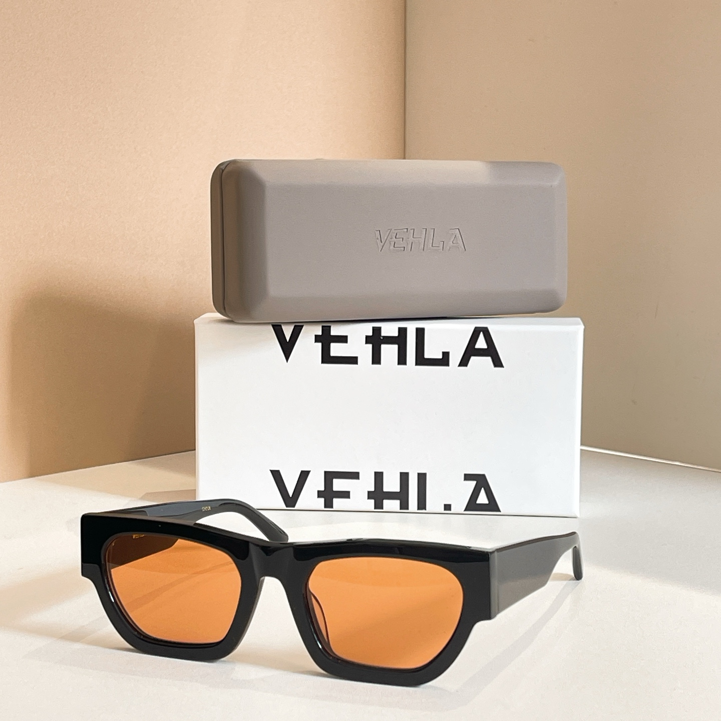 VEHLA🌟🌟🌟MODEL：FINN🌟🌟🌟SIZE：52口21-140🌟🌟🌟配送盒子～～