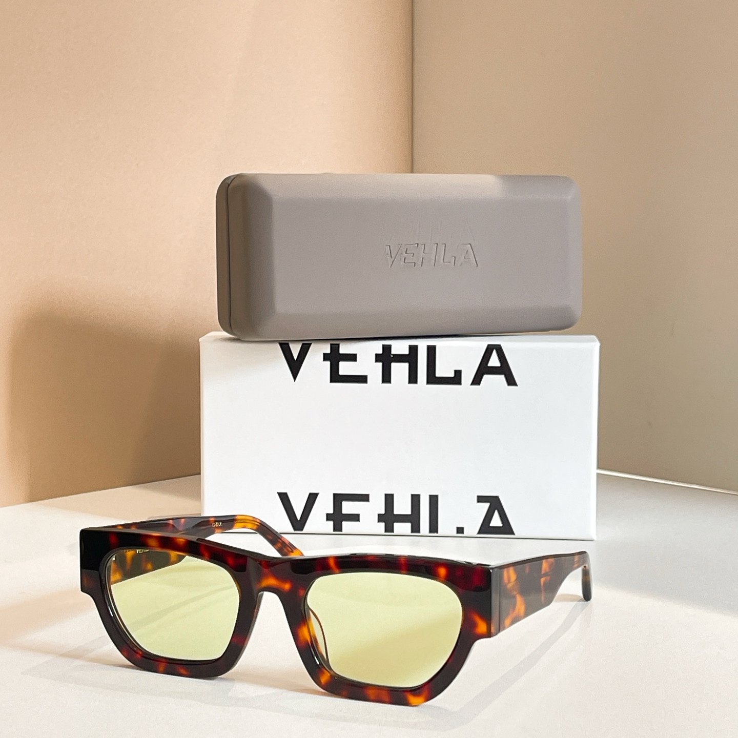 VEHLA🌟🌟🌟MODEL：FINN🌟🌟🌟SIZE：52口21-140🌟🌟🌟配送盒子～～