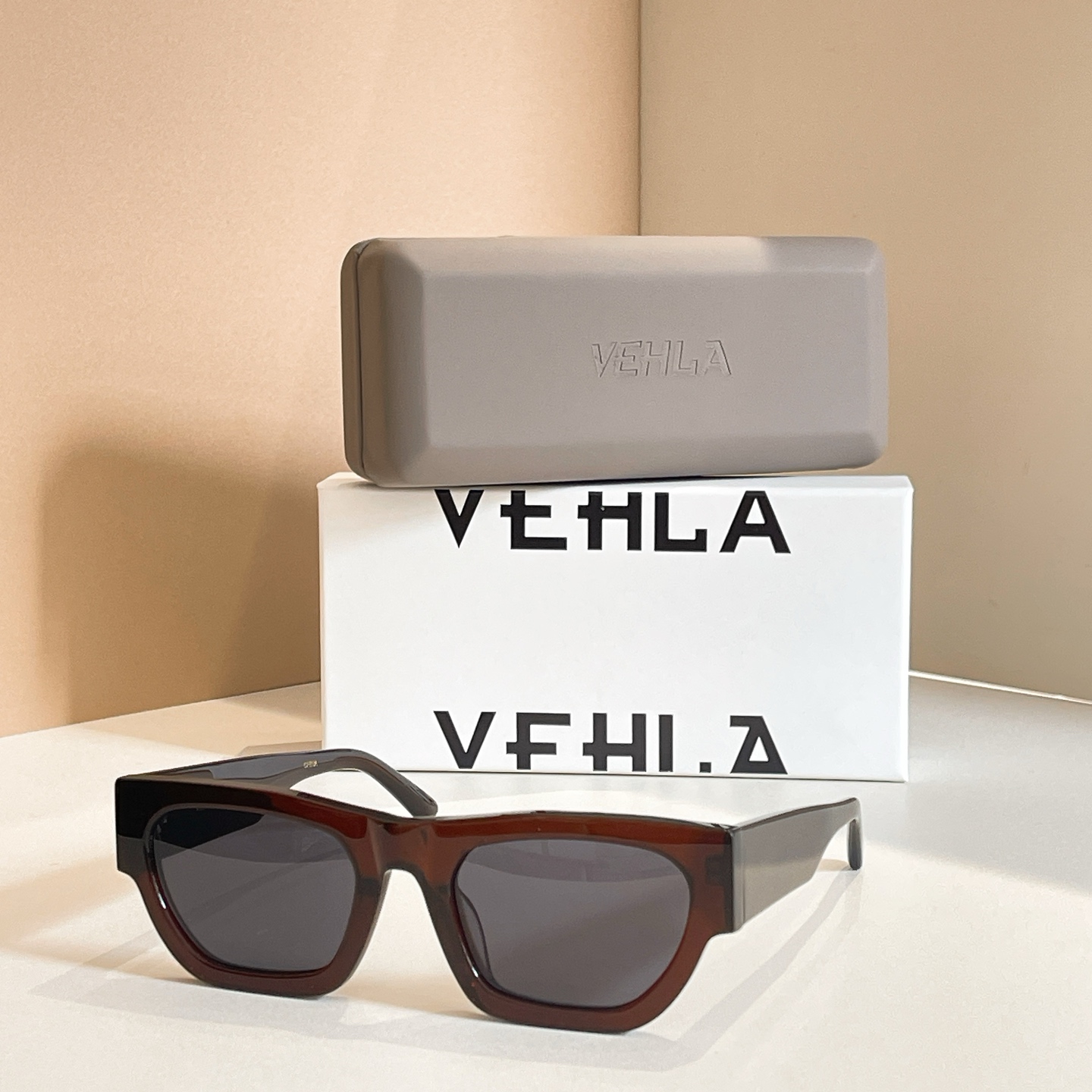 VEHLA🌟🌟🌟MODEL：FINN🌟🌟🌟SIZE：52口21-140🌟🌟🌟配送盒子～～