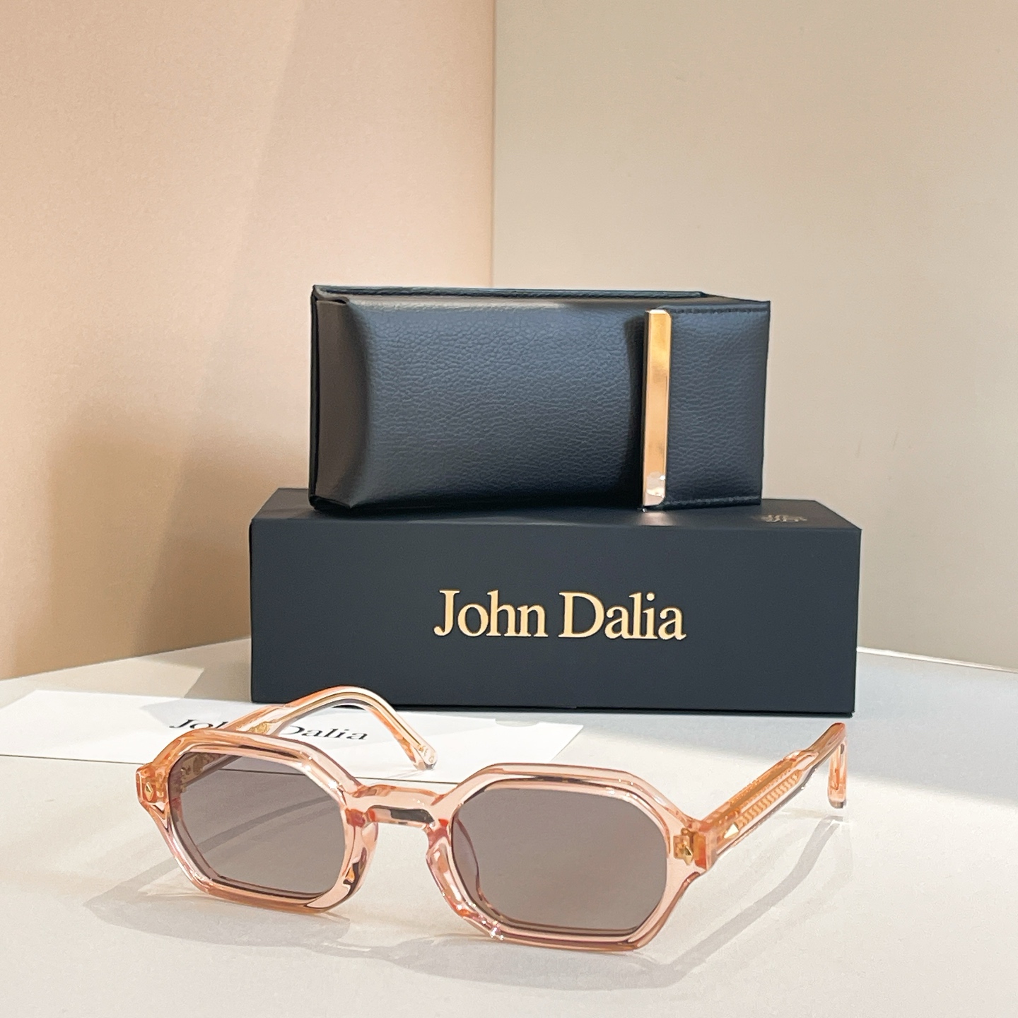 John Daila🌟🌟🌟MODEL: JUDE🌟🌟🌟SIZE: 51口26-144🌟🌟🌟配送盒子～～