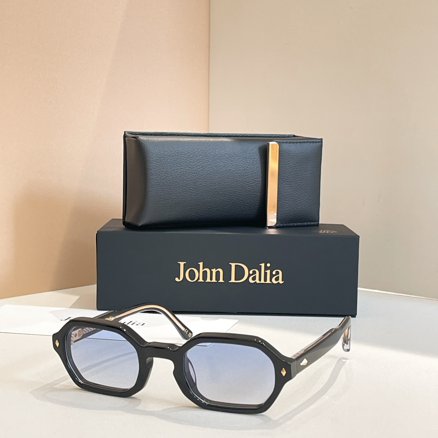 John Daila🌟🌟🌟MODEL: JUDE🌟🌟🌟SIZE: 51口26-144🌟🌟🌟配送盒子～～