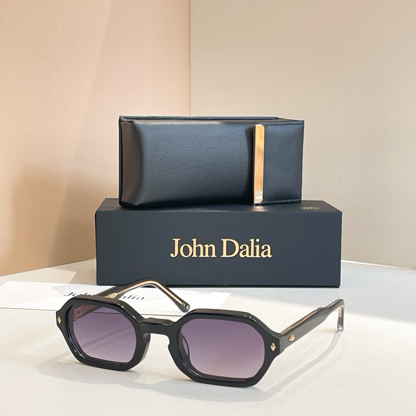 John Daila🌟🌟🌟MODEL: JUDE🌟🌟🌟SIZE: 51口26-144🌟🌟🌟配送盒子～～