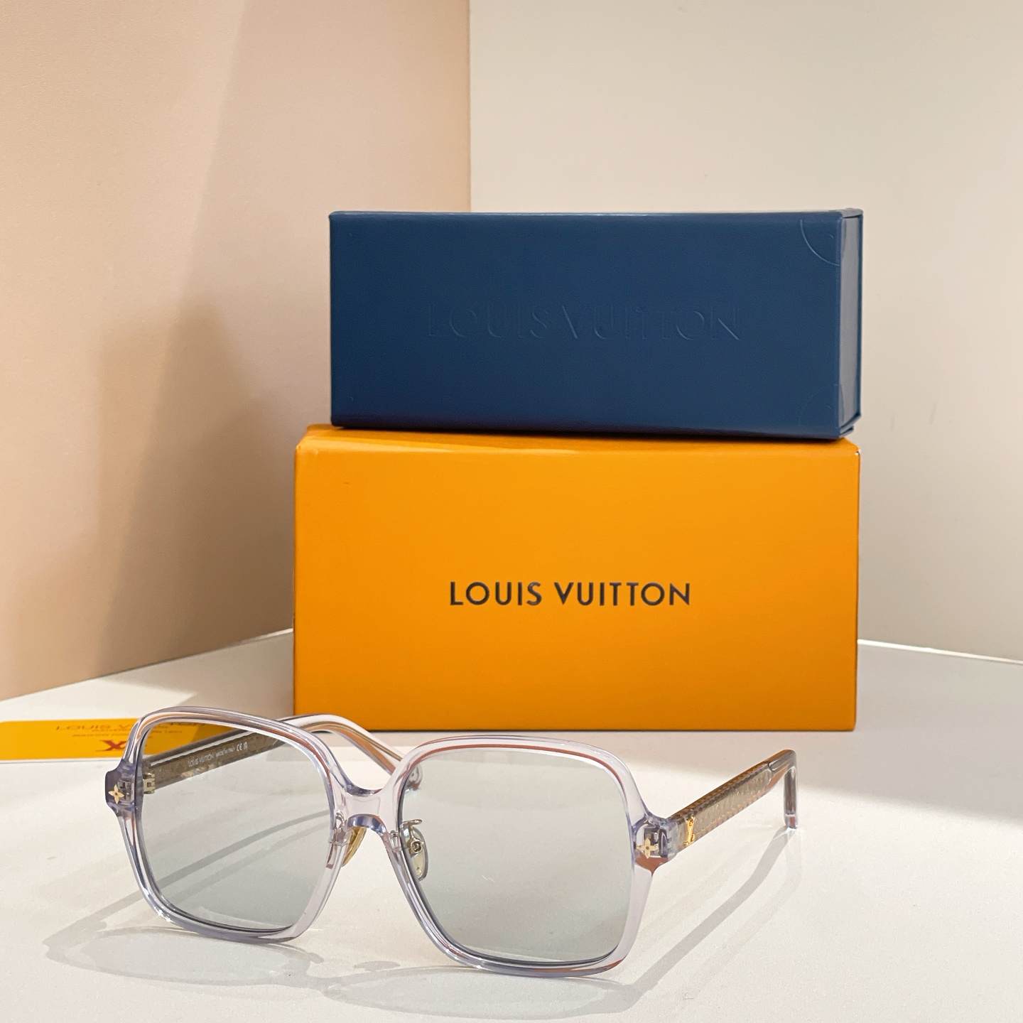 LOUIS VUITTON✨✨✨MODEL：Z3044E✨✨✨ SIZE：56口16-145✨✨钟楚曦同