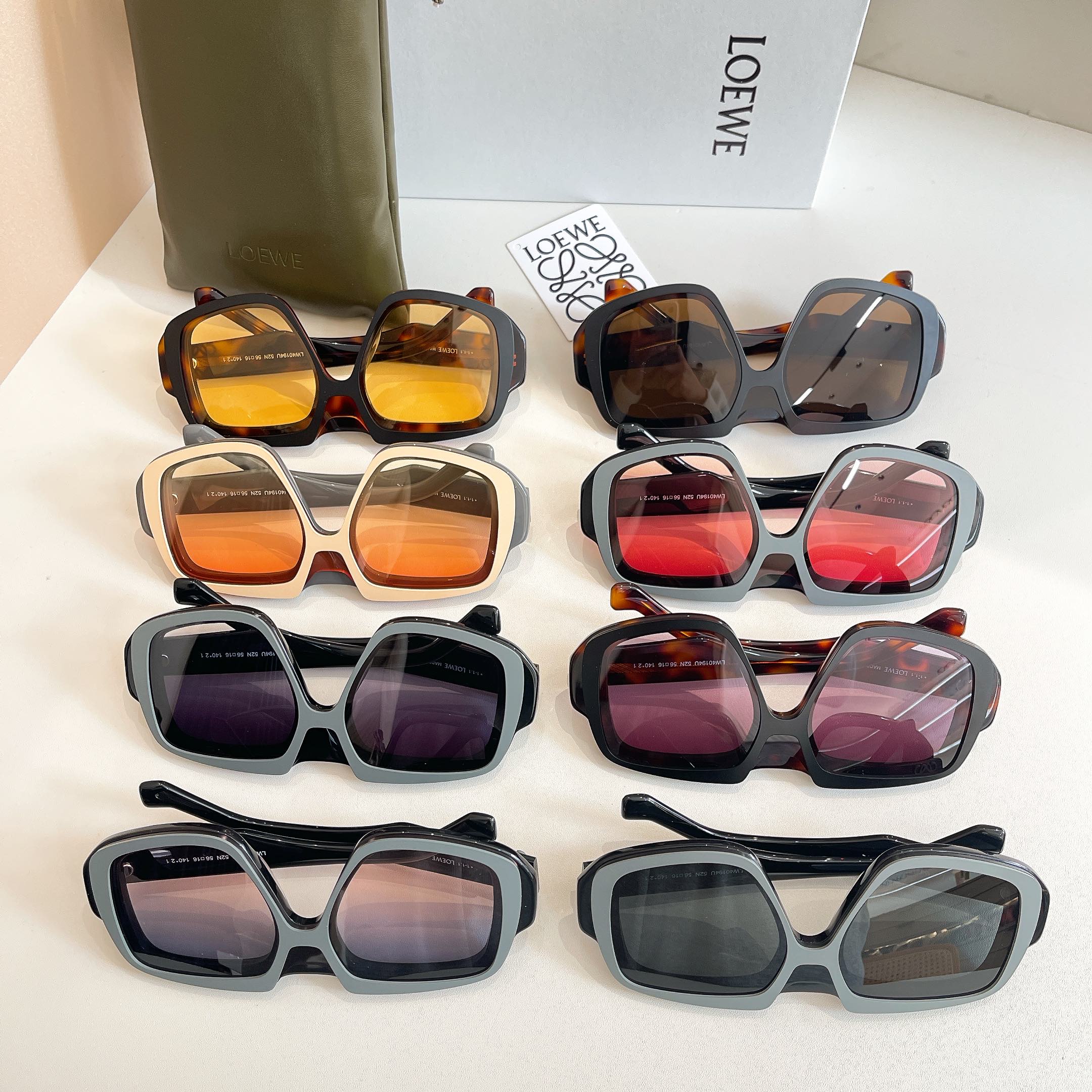 LOEWE MODELO: LW40194U TALLA: 59口16-140