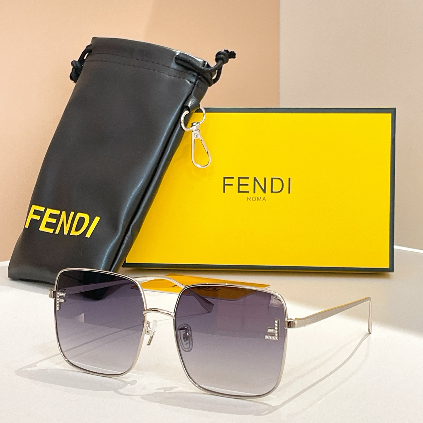 FENDI Sunglasses Metal Square Gradient Lenses