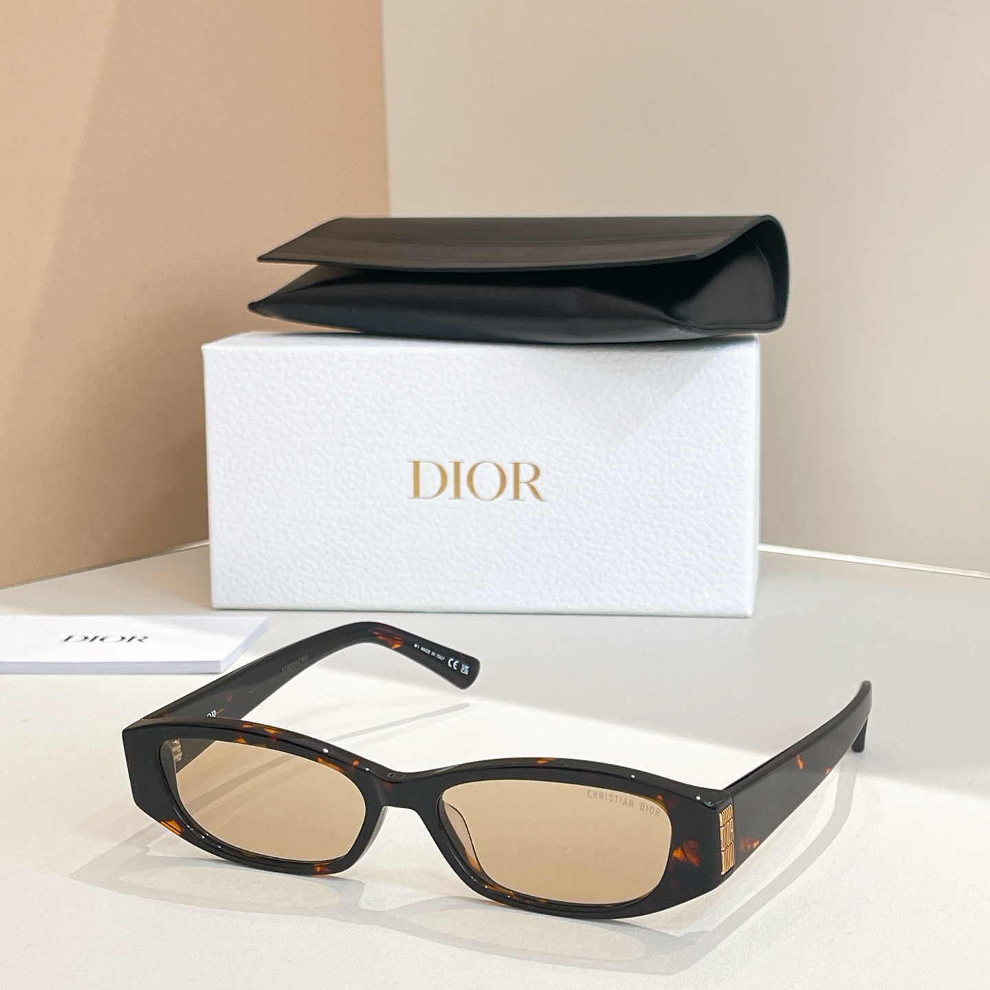 DIO*🌟🌟🌟MODEL：DiorGraPhique S1F🌟🌟🌟SIZE：57口16 140🌟🌟