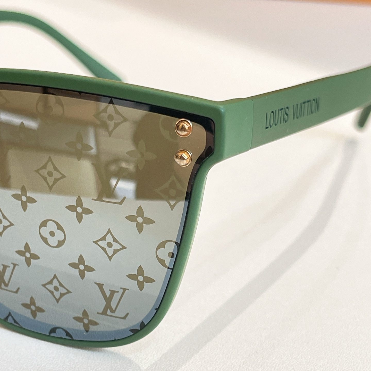 LOUIS VUITTO*🌟🌟🌟MODEL：Z2794W🌟🌟🌟SIZE：63口17-145🌟🌟🌟