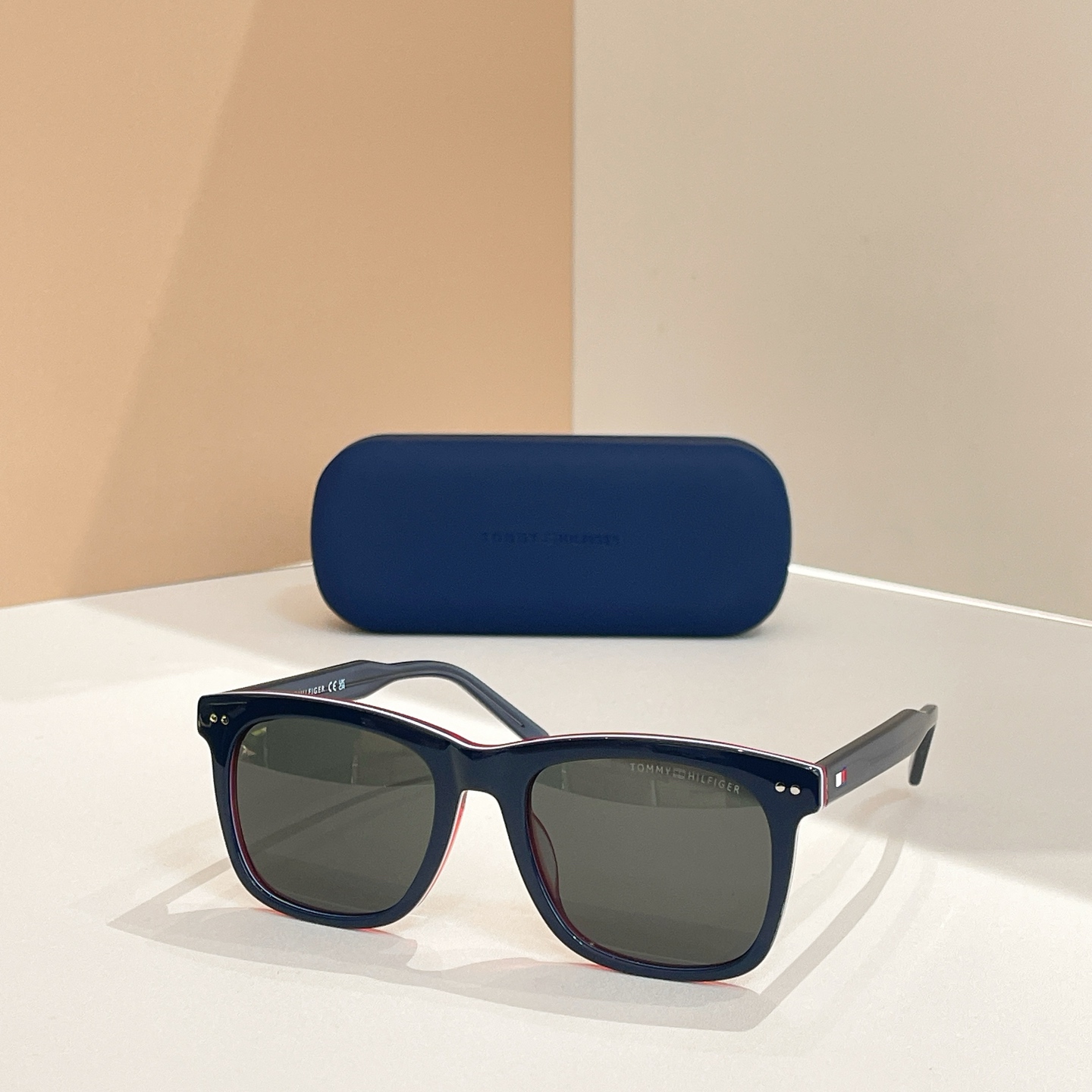TOMMY HILFIGE*✨✨✨MODEL：TH2184✨✨✨SIZE：52口20-150✨✨✨