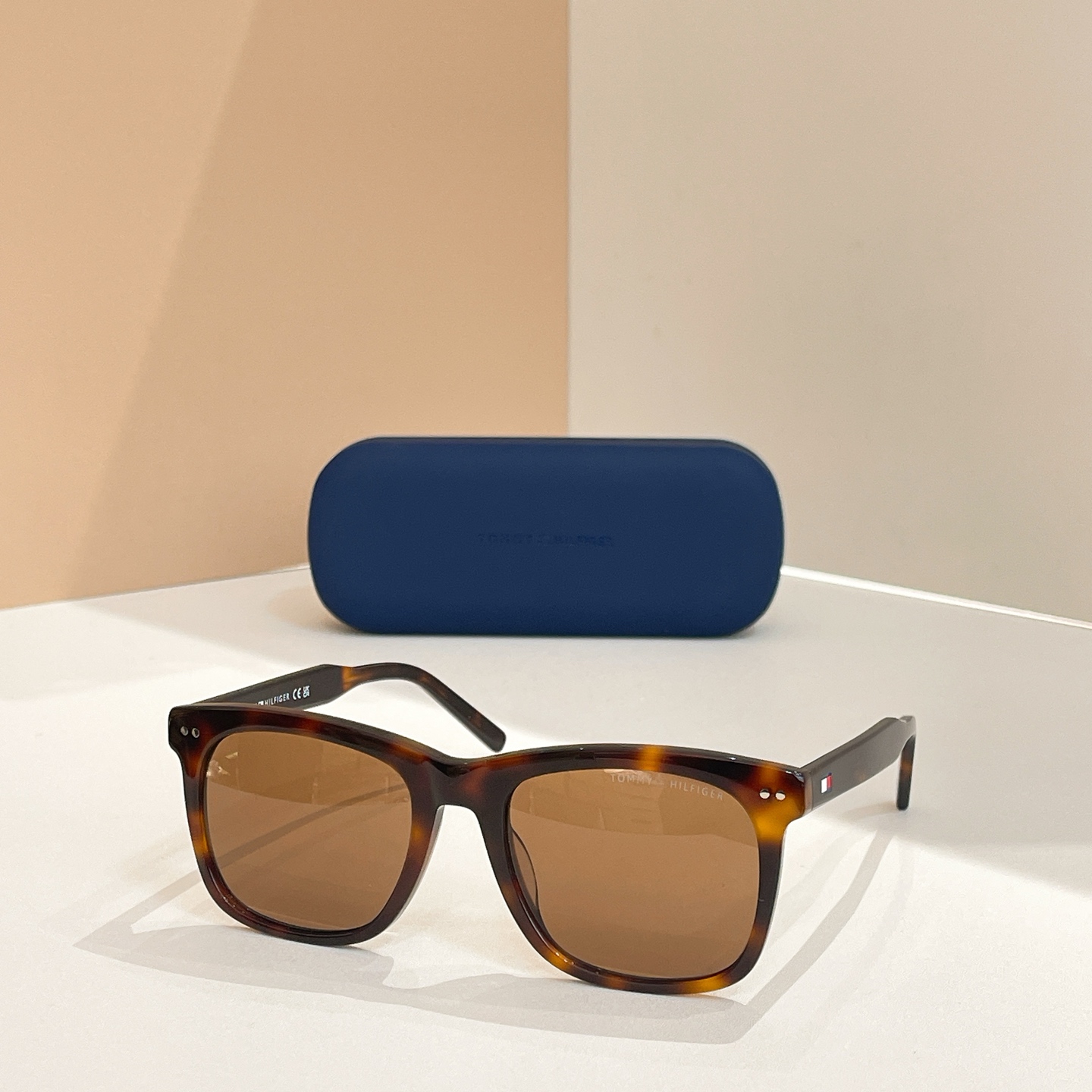 TOMMY HILFIGE*✨✨✨MODEL：TH2184✨✨✨SIZE：52口20-150✨✨✨