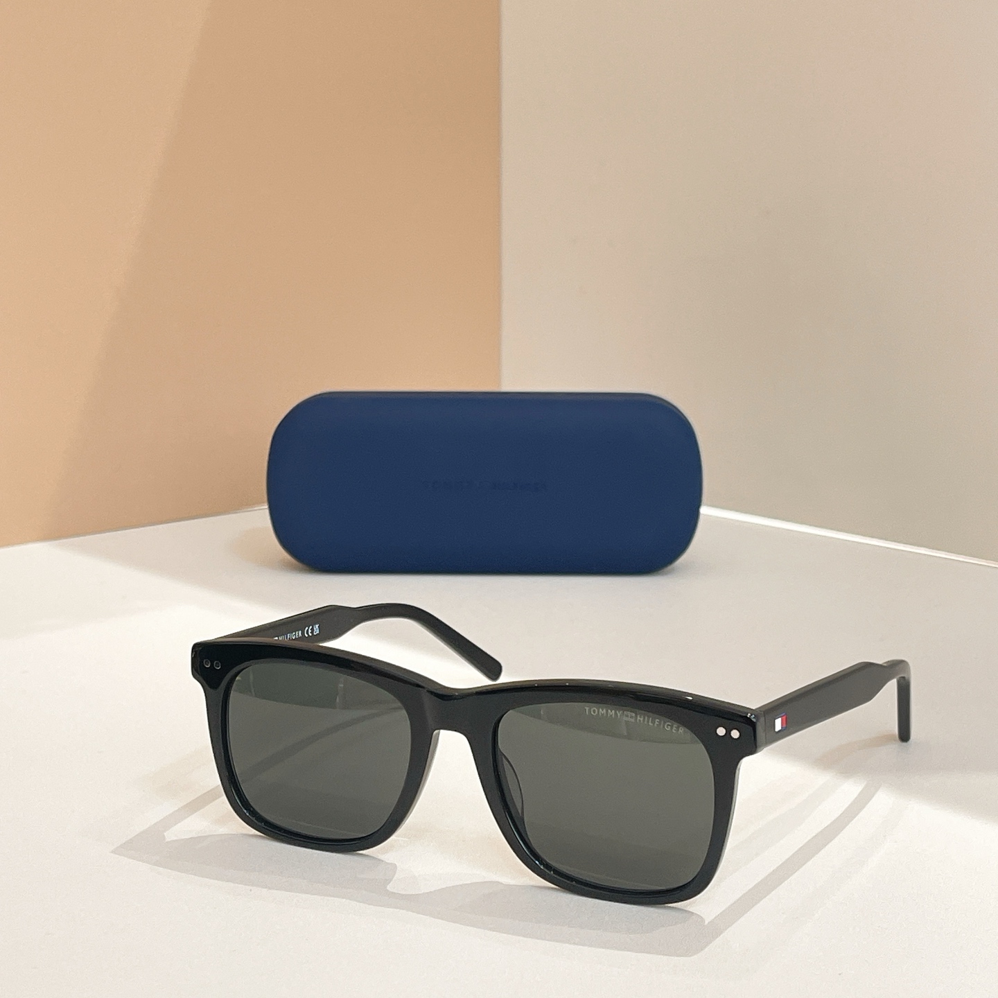 TOMMY HILFIGE*✨✨✨MODEL：TH2184✨✨✨SIZE：52口20-150✨✨✨
