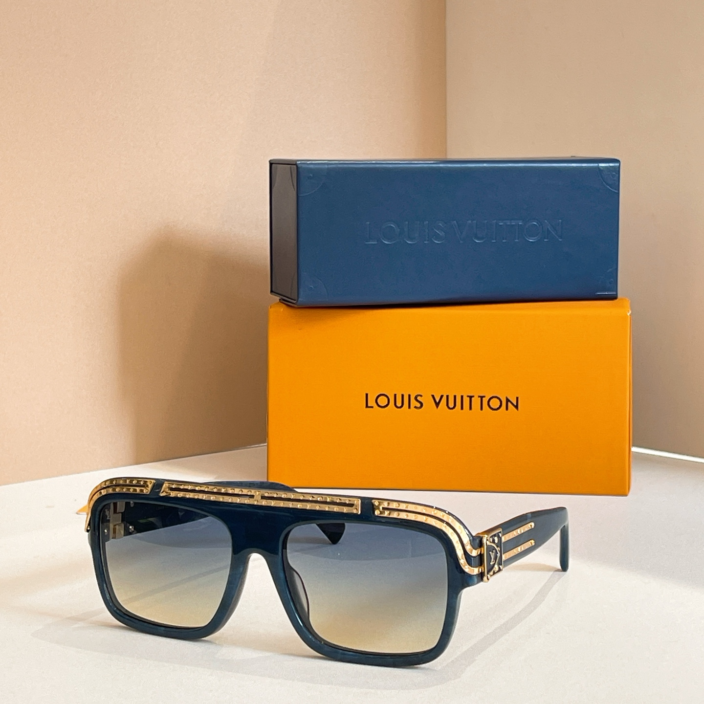 LOUIS VUITTO*🌟🌟🌟MODEL：Z2880U🌟🌟🌟SIZE：60口19-140🌟🌟🌟