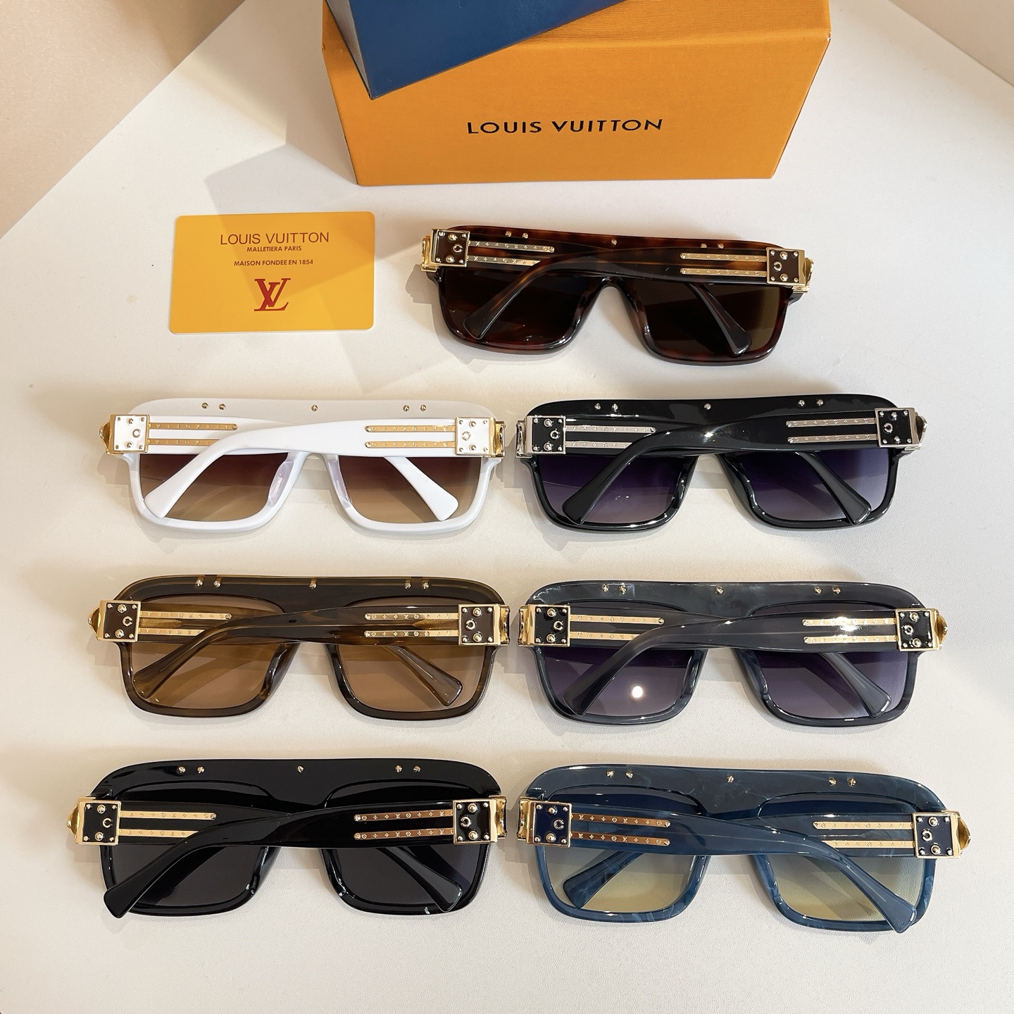 LOUIS VUITTO*🌟🌟🌟MODEL：Z2880U🌟🌟🌟SIZE：60口19-140🌟🌟🌟