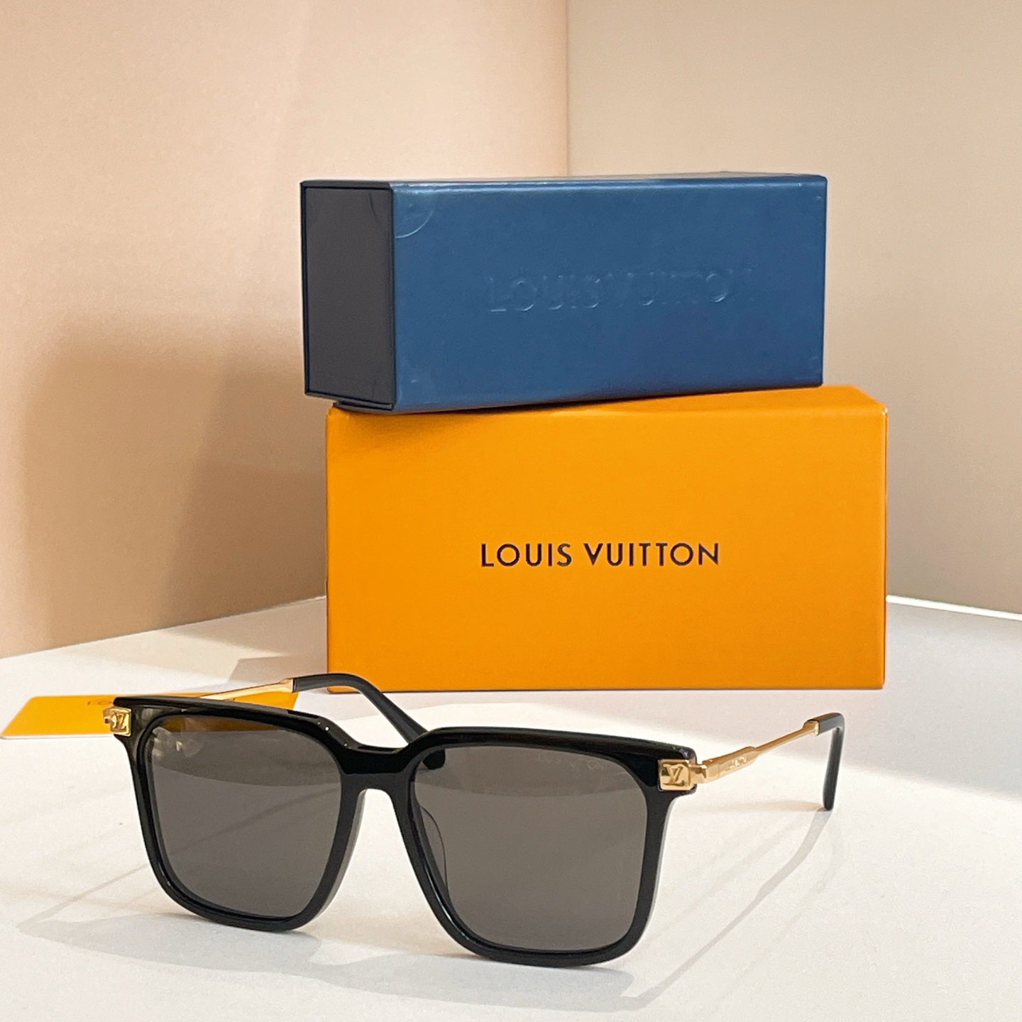 LOUIS VUITTO*🌟🌟🌟MODEL：Z2692U🌟🌟🌟SIZE：56口17-145🌟🌟🌟