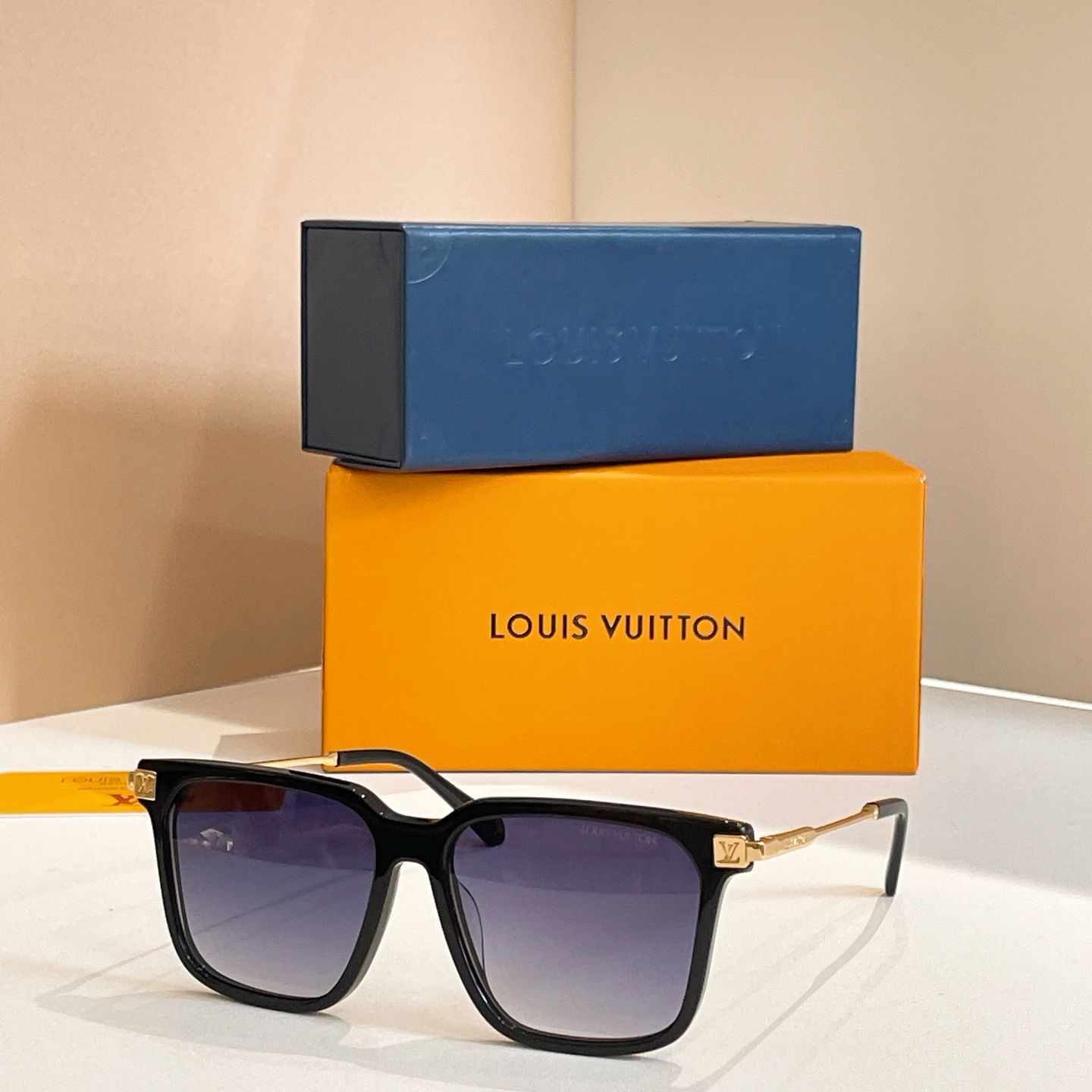 LOUIS VUITTO*🌟🌟🌟MODEL：Z2692U🌟🌟🌟SIZE：56口17-145🌟🌟🌟