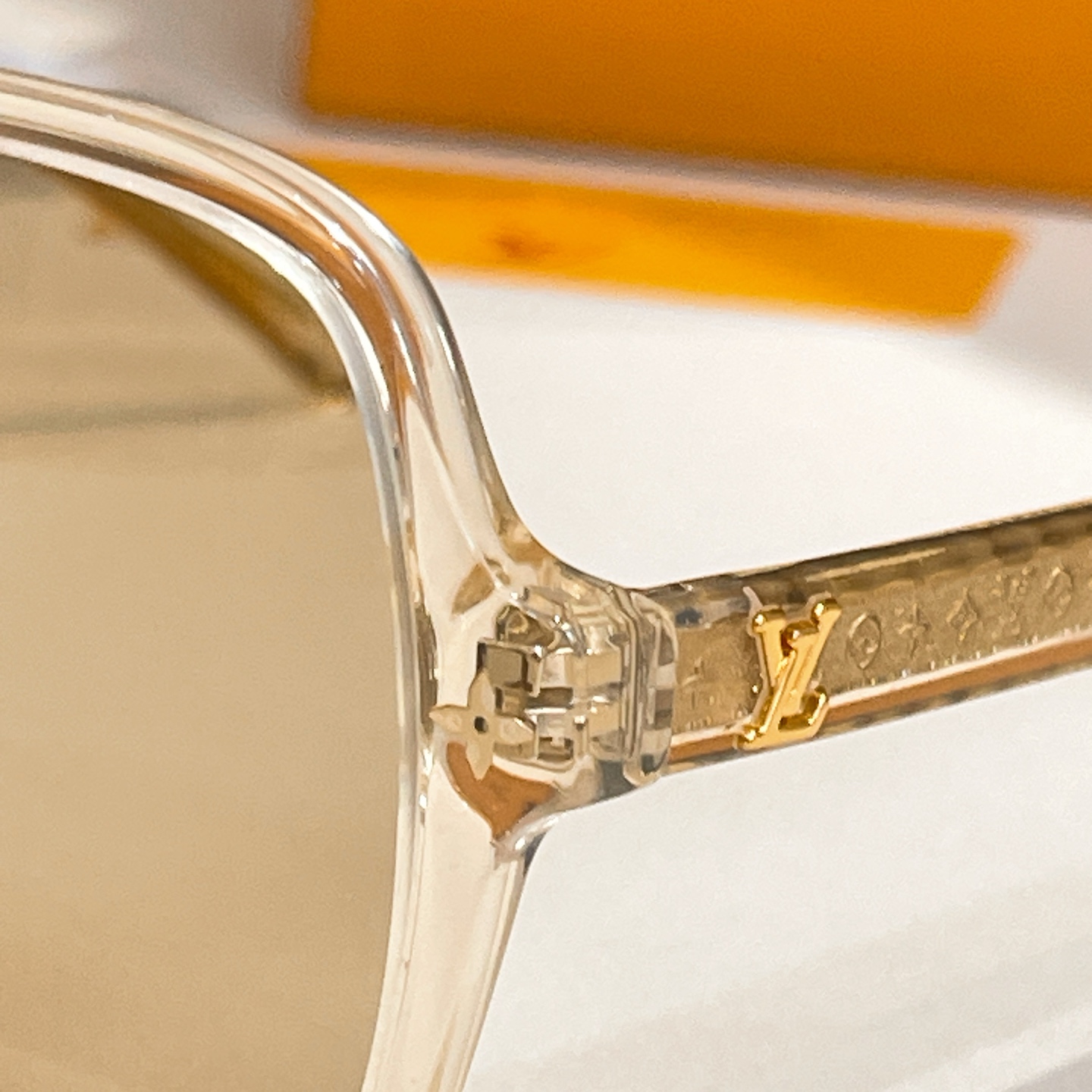 LOUIS VUITTON✨✨✨MODEL：Z3044E✨✨✨ SIZE：56口16-145✨✨刘亦菲同