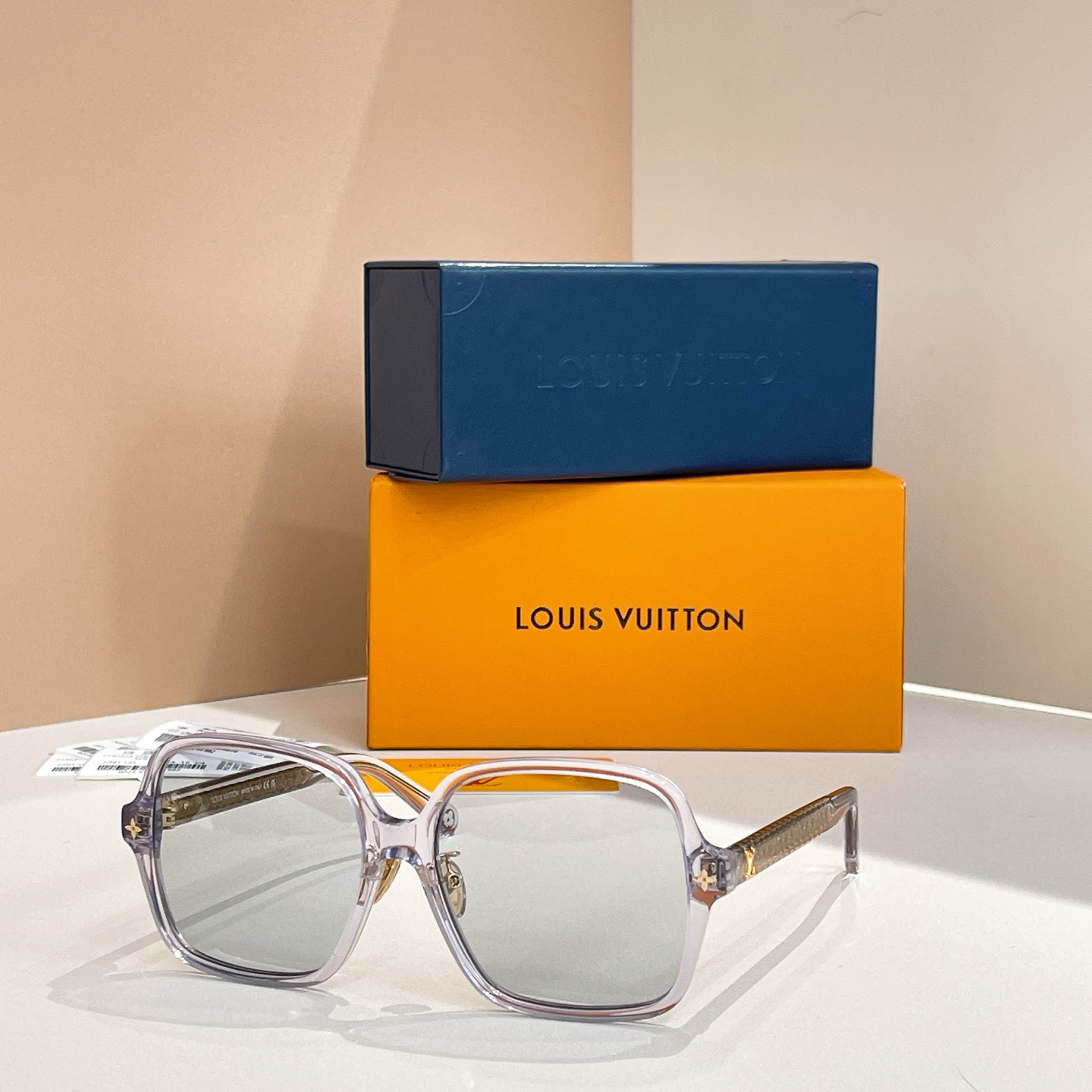 LOUIS VUITTON✨✨✨MODEL：Z3044E✨✨✨ SIZE：56口16-145✨✨刘亦菲同