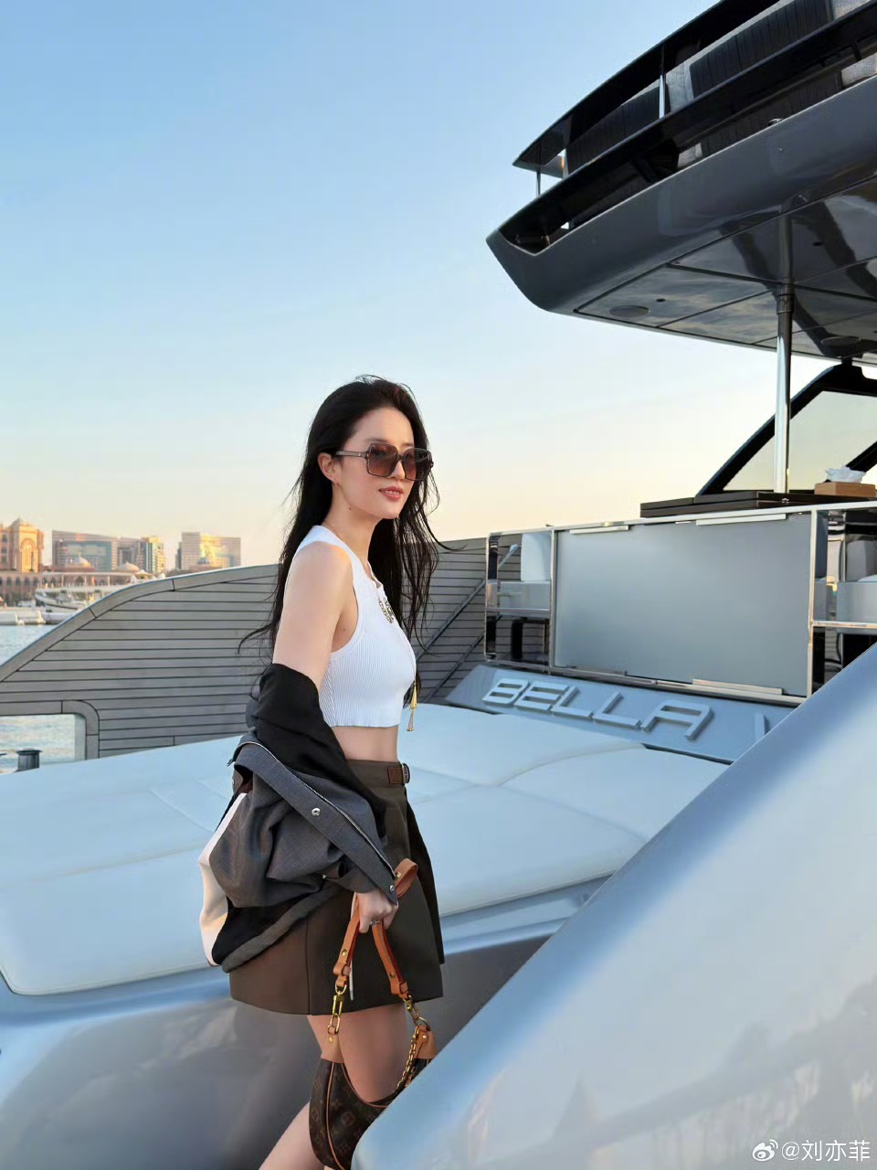 LOUIS VUITTON✨✨✨MODEL：Z3044E✨✨✨ SIZE：56口16-145✨✨刘亦菲同